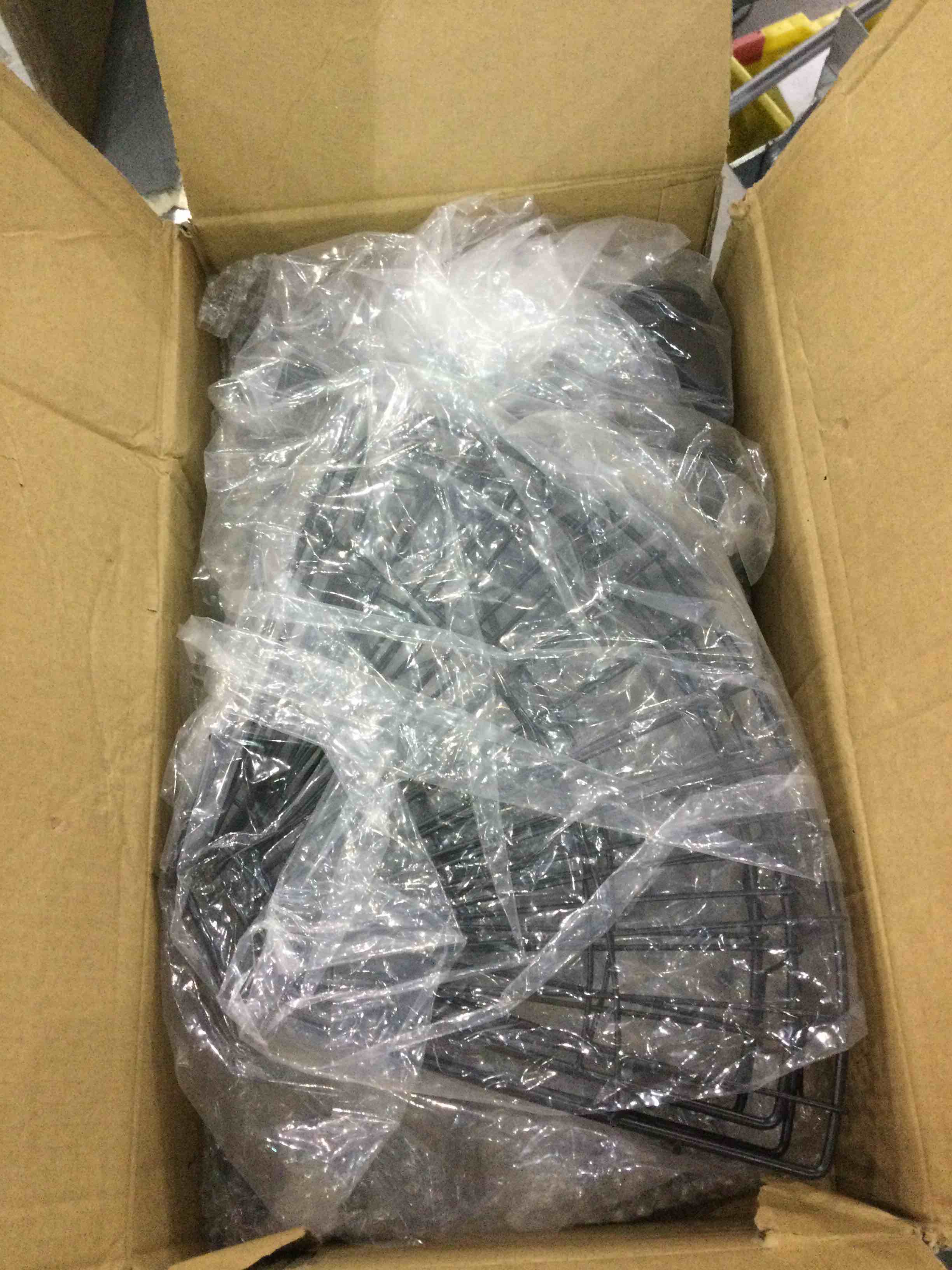 https://s3.amazonaws.com/lotting-images-prod/BargainHunt/EXS01303903_1710414893266.jpeg