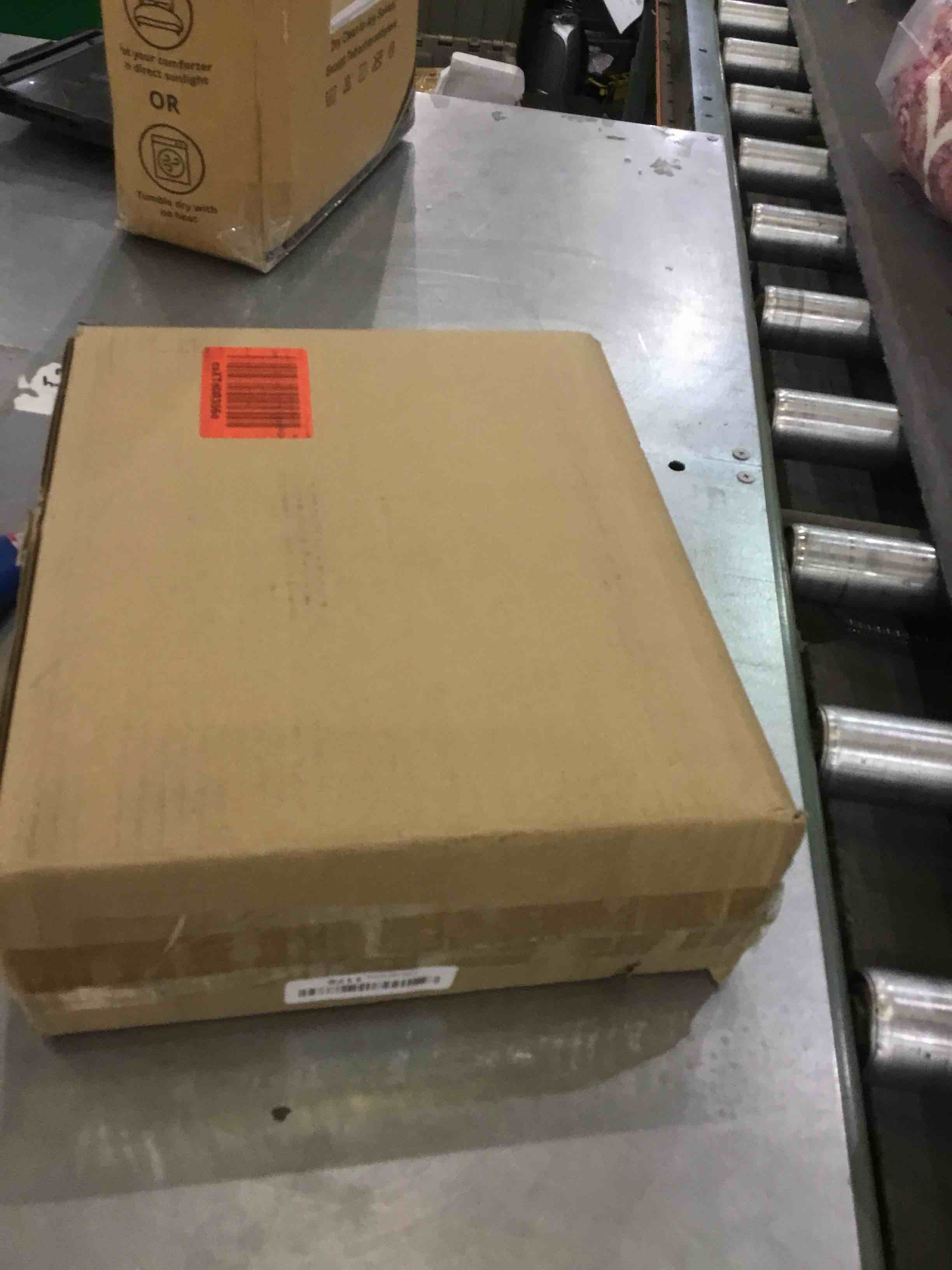 https://s3.amazonaws.com/lotting-images-prod/BargainHunt/EXS01304128_1710944134865.jpeg