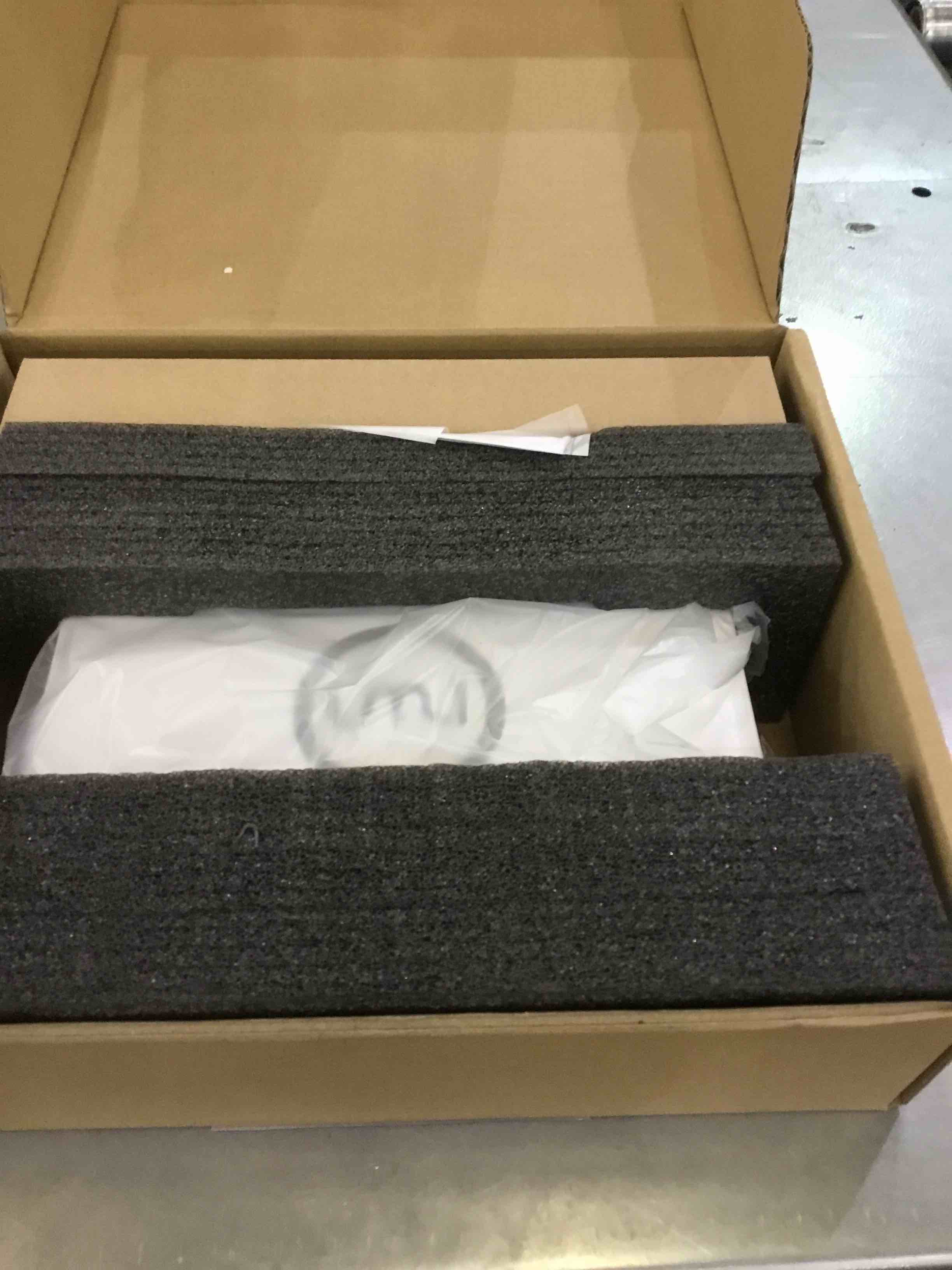https://s3.amazonaws.com/lotting-images-prod/BargainHunt/EXS01304128_1710944182061.jpeg