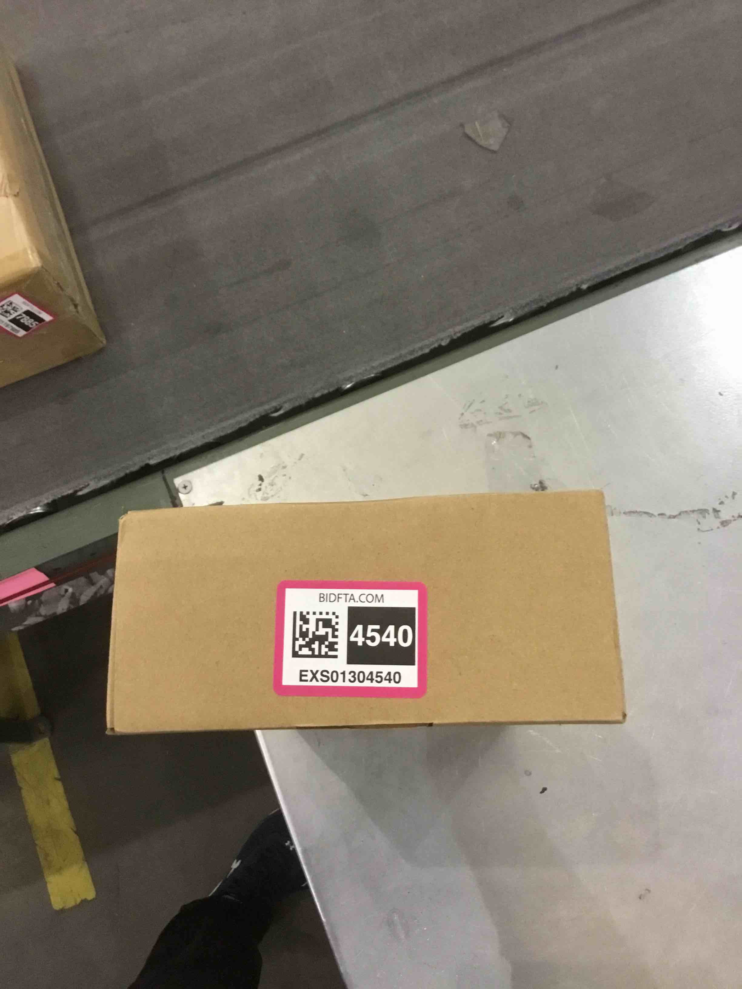 https://s3.amazonaws.com/lotting-images-prod/BargainHunt/EXS01304540_1709656327008.jpeg