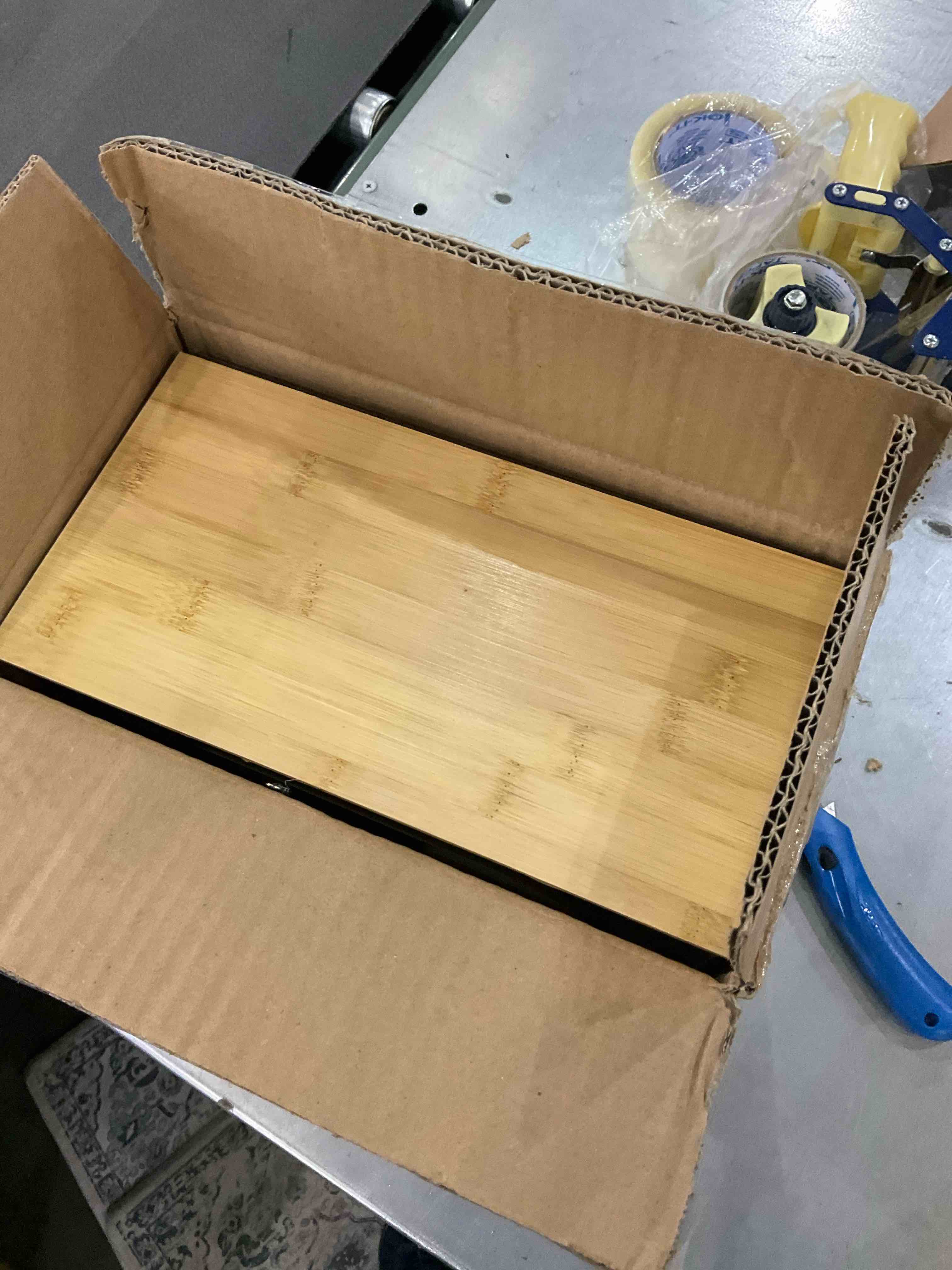 https://s3.amazonaws.com/lotting-images-prod/BargainHunt/EXS01304728_1709743722152.jpeg
