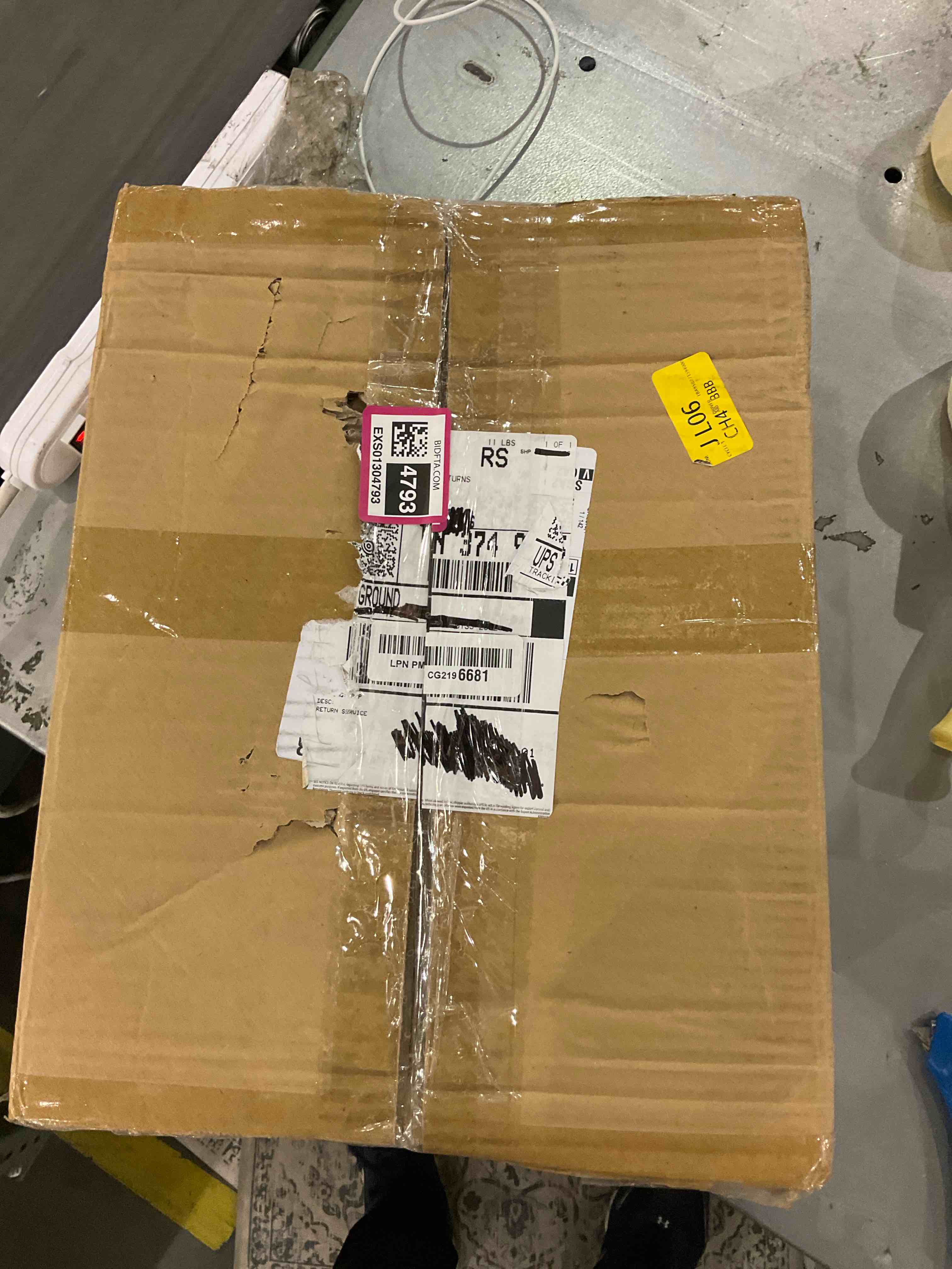 https://s3.amazonaws.com/lotting-images-prod/BargainHunt/EXS01304793_1709815085100.jpeg