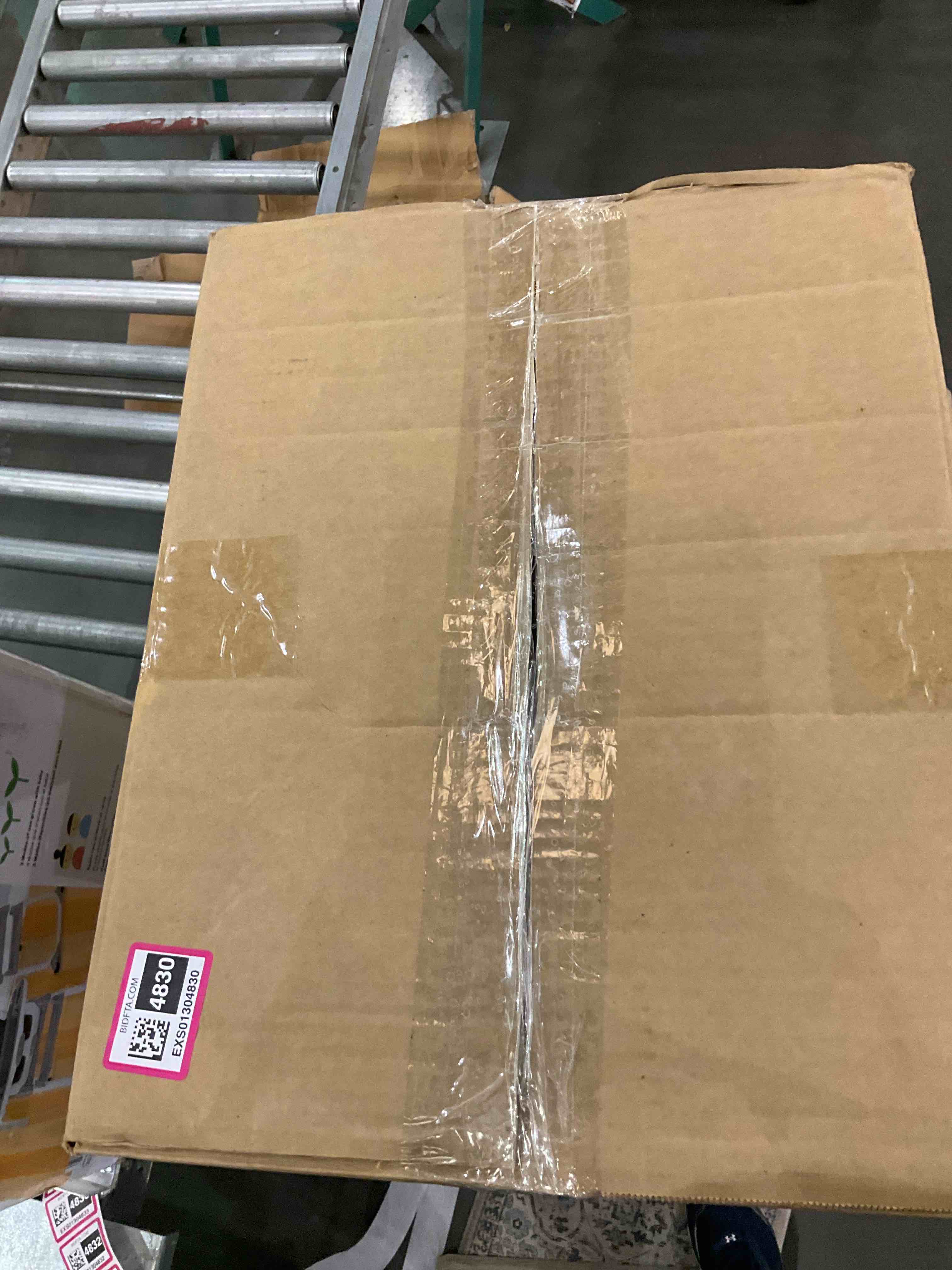https://s3.amazonaws.com/lotting-images-prod/BargainHunt/EXS01304830_1709827362675.jpeg