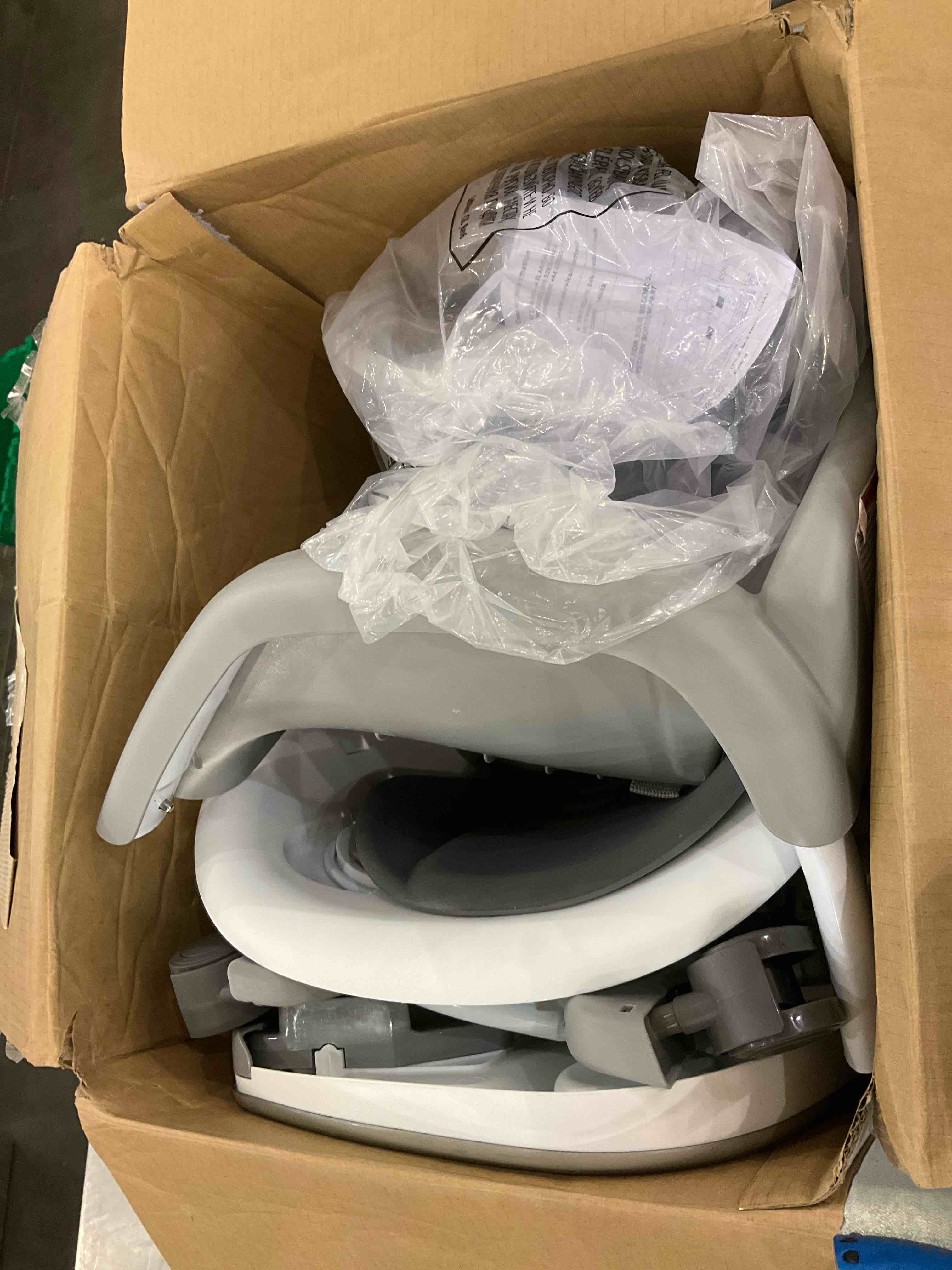 https://s3.amazonaws.com/lotting-images-prod/BargainHunt/EXS01304831_1709827469226.jpeg