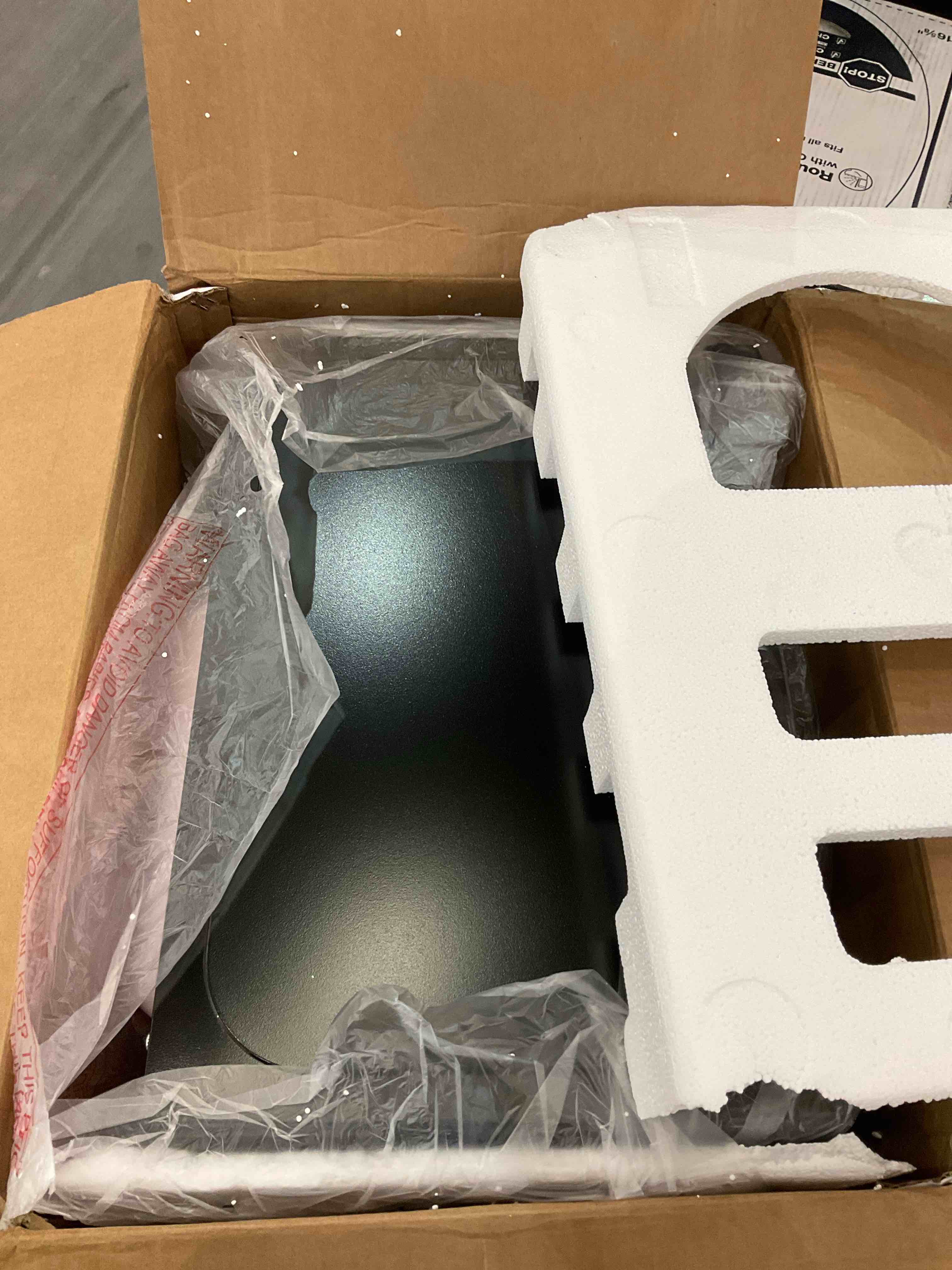 https://s3.amazonaws.com/lotting-images-prod/BargainHunt/EXS01304856_1709834275966.jpeg