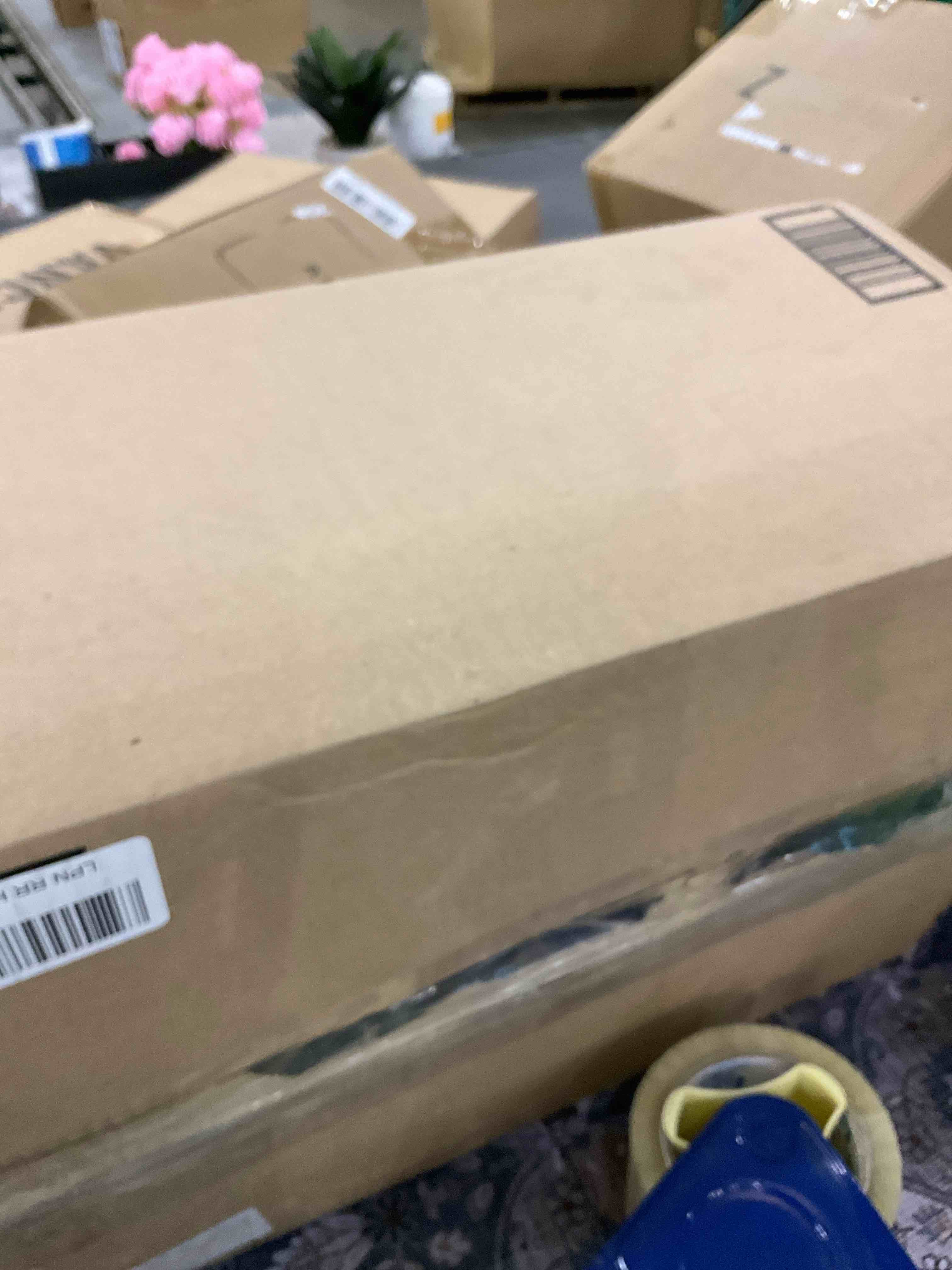 https://s3.amazonaws.com/lotting-images-prod/BargainHunt/EXS01305022_1709753735656.jpeg