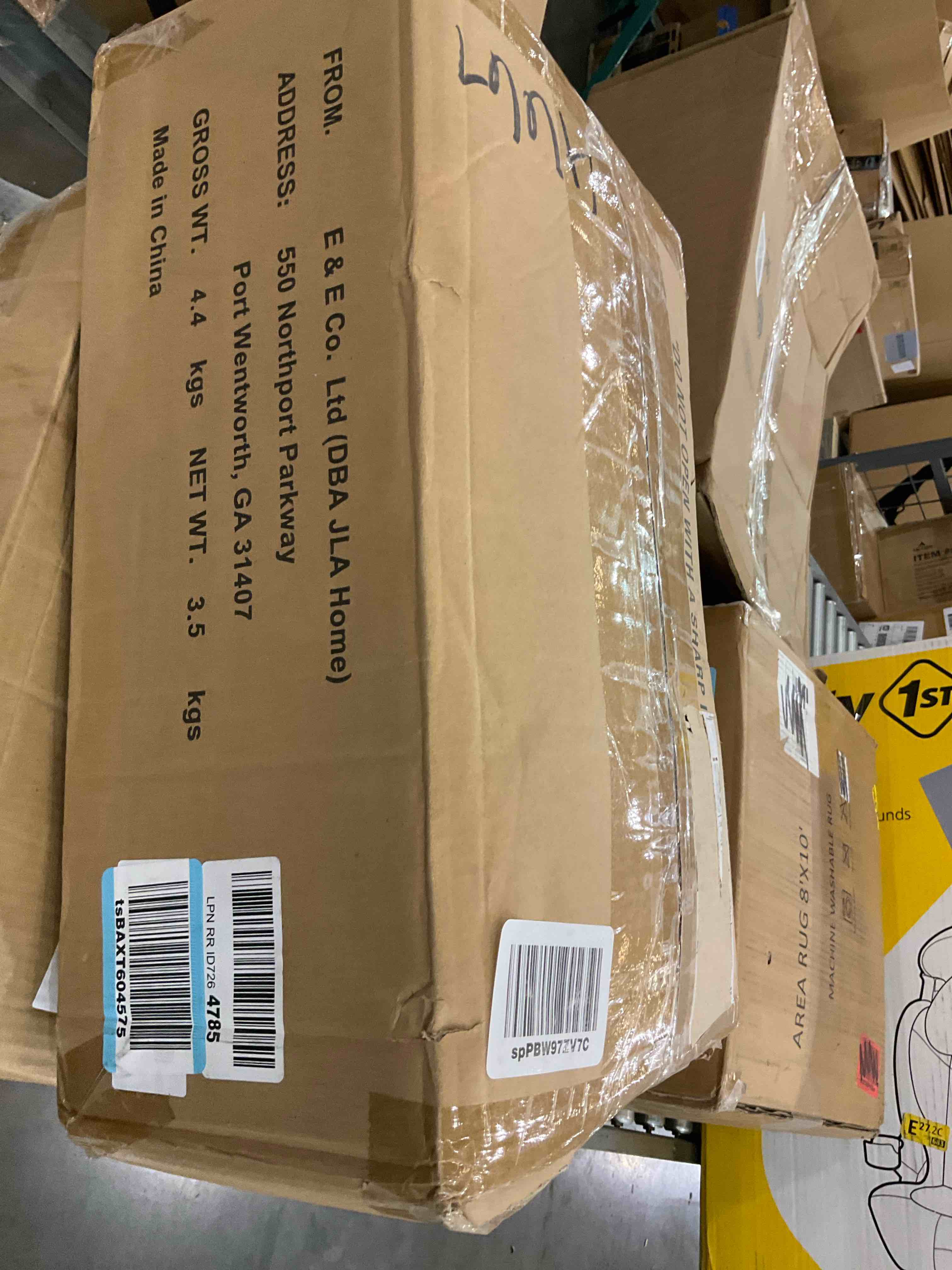 https://s3.amazonaws.com/lotting-images-prod/BargainHunt/EXS01305154_1709841305367.jpeg