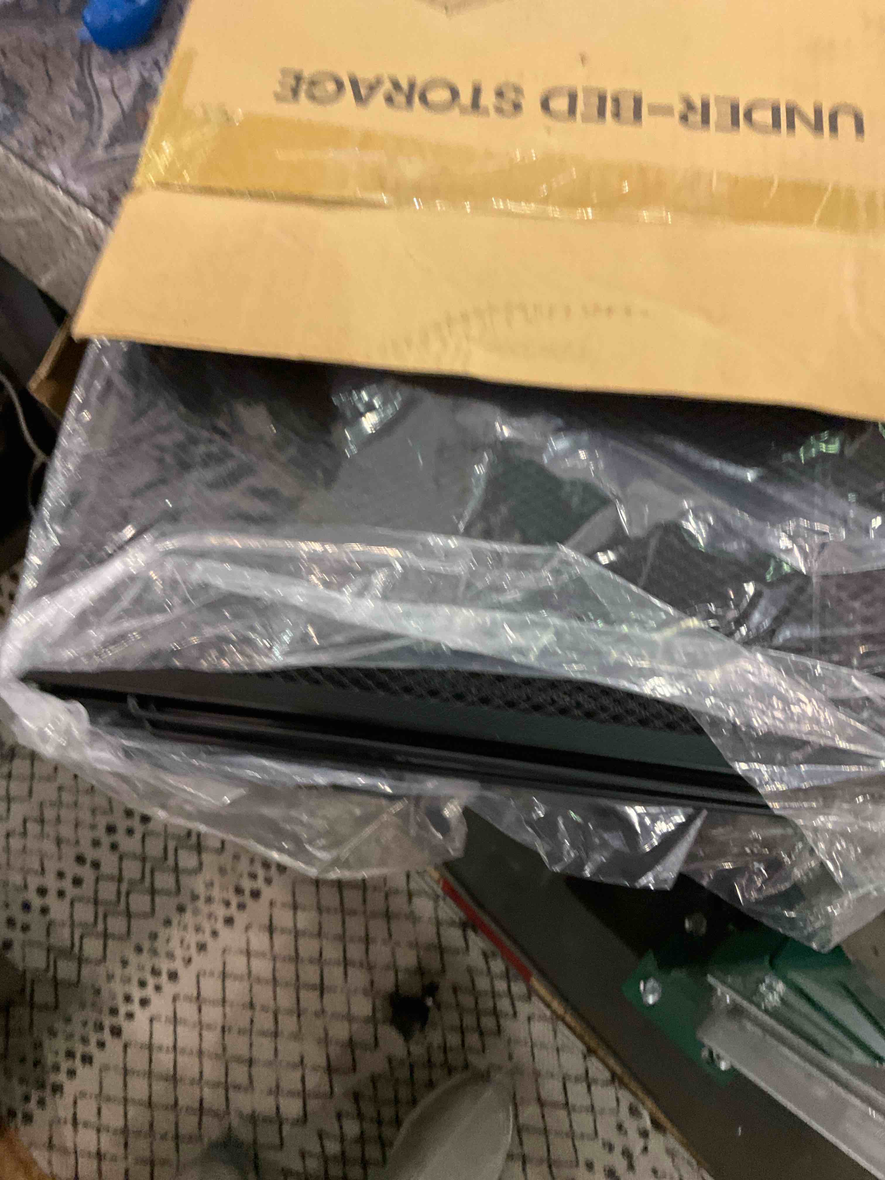 https://s3.amazonaws.com/lotting-images-prod/BargainHunt/EXS01305210_1710155820165.jpeg