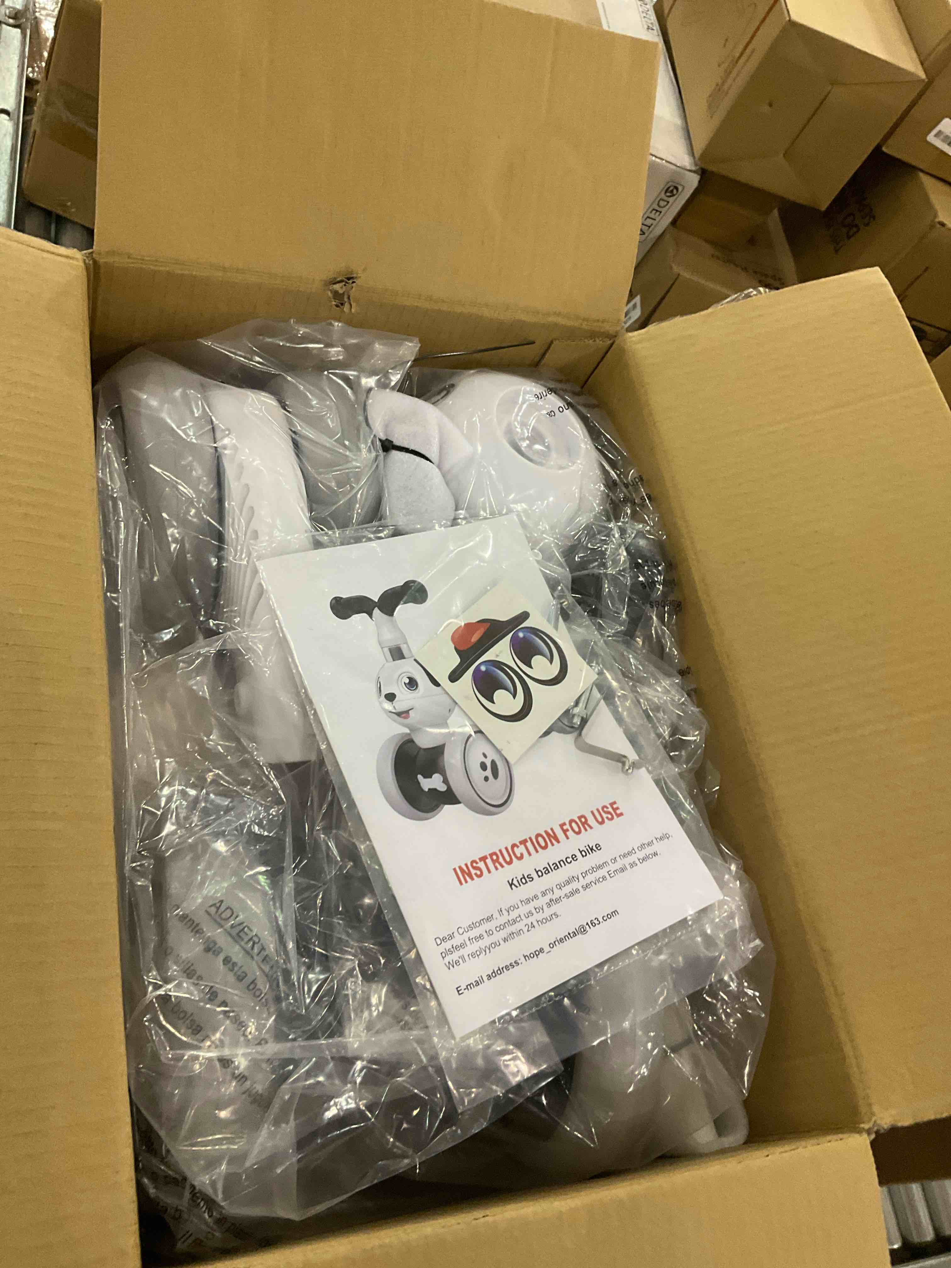 https://s3.amazonaws.com/lotting-images-prod/BargainHunt/EXS01305222_1710157856144.jpeg