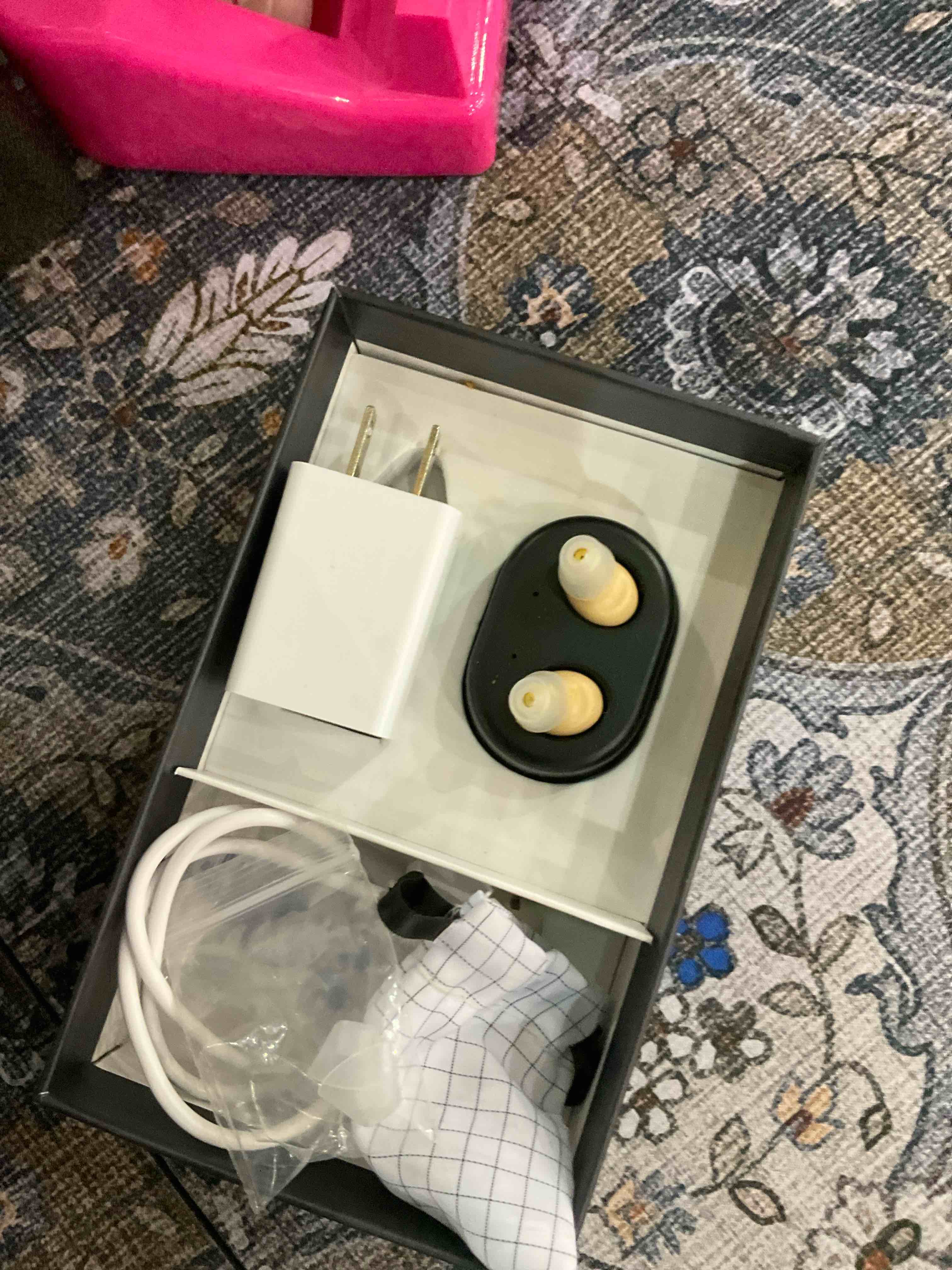 https://s3.amazonaws.com/lotting-images-prod/BargainHunt/EXS01305239_1710163512862.jpeg