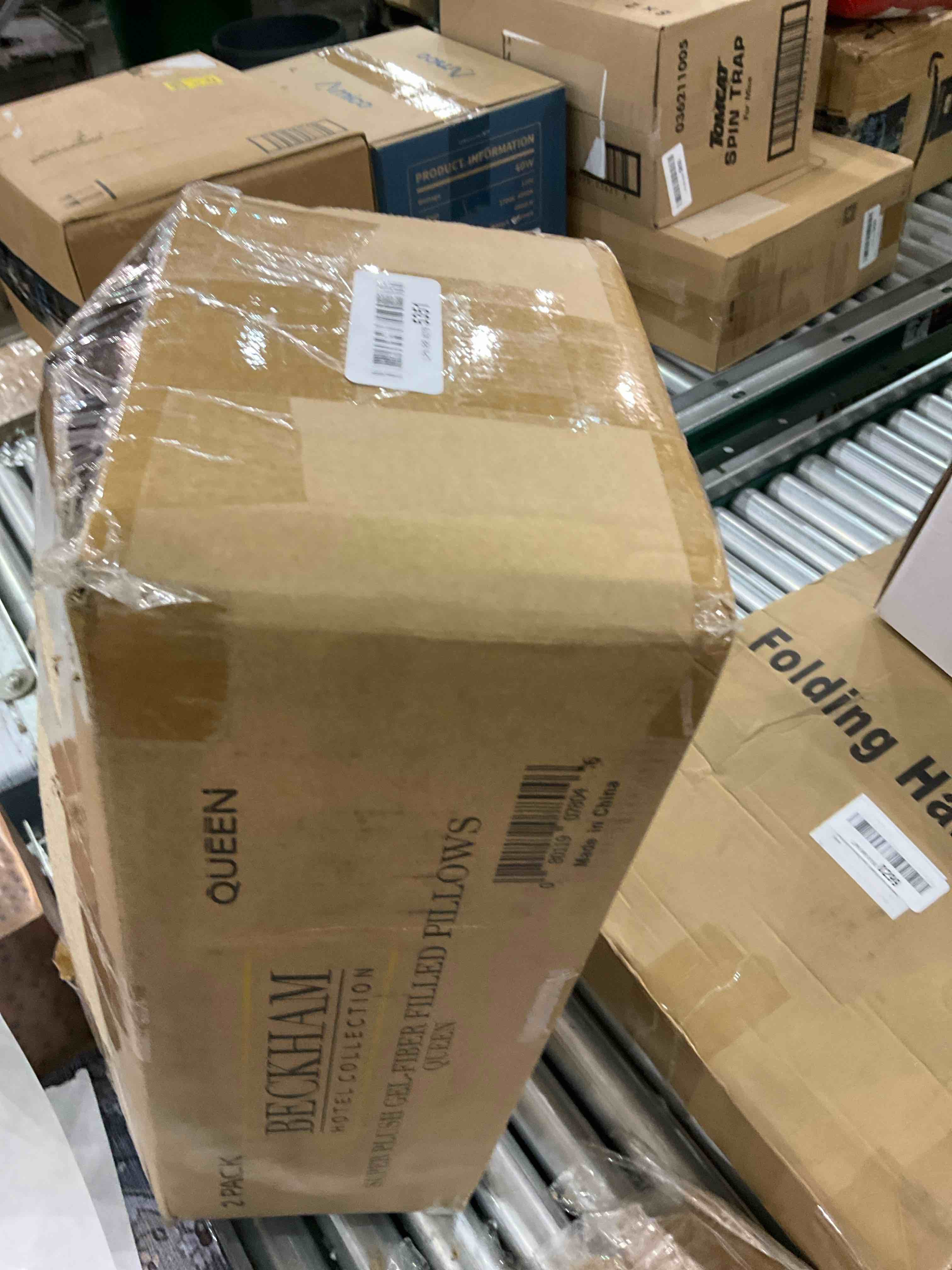 https://s3.amazonaws.com/lotting-images-prod/BargainHunt/EXS01305403_1710328816855.jpeg