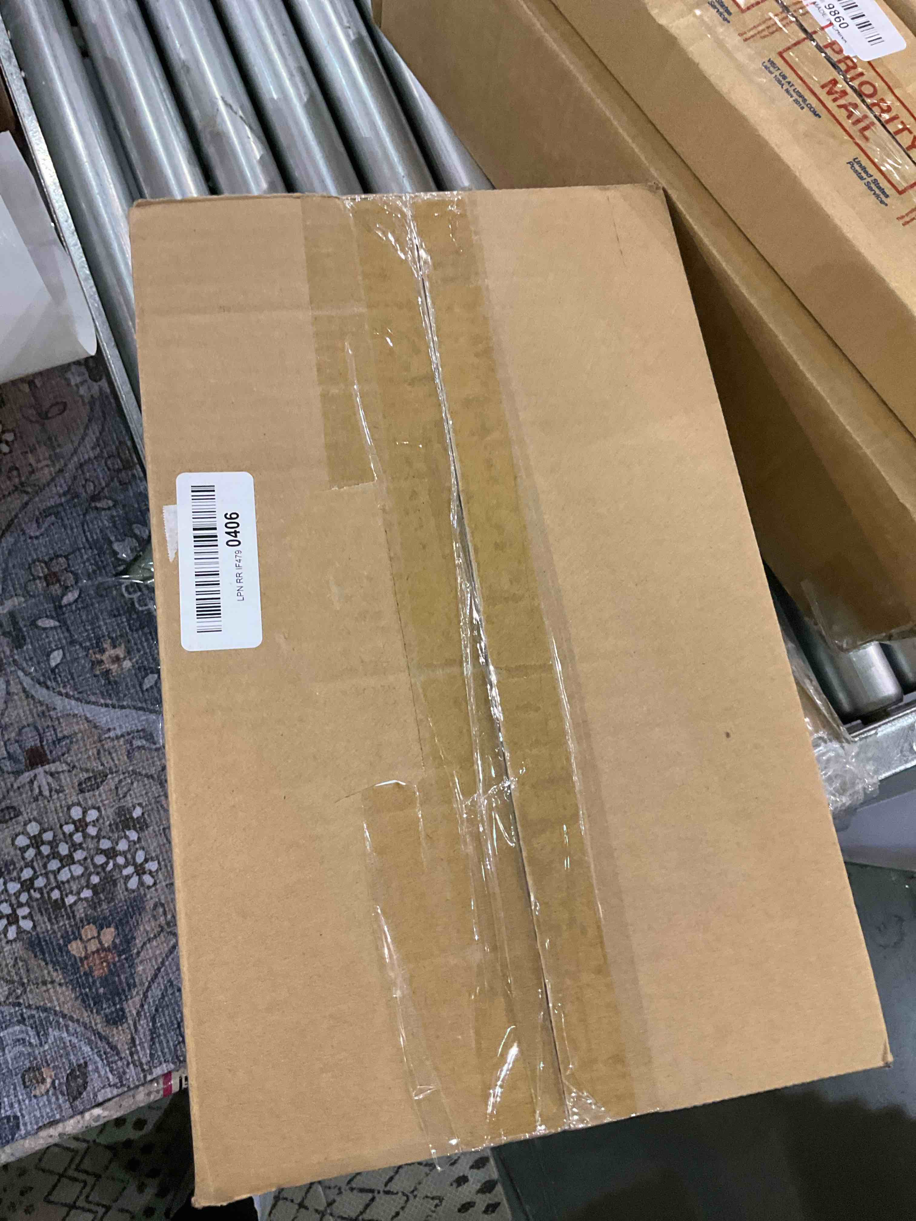 https://s3.amazonaws.com/lotting-images-prod/BargainHunt/EXS01305410_1710329369693.jpeg