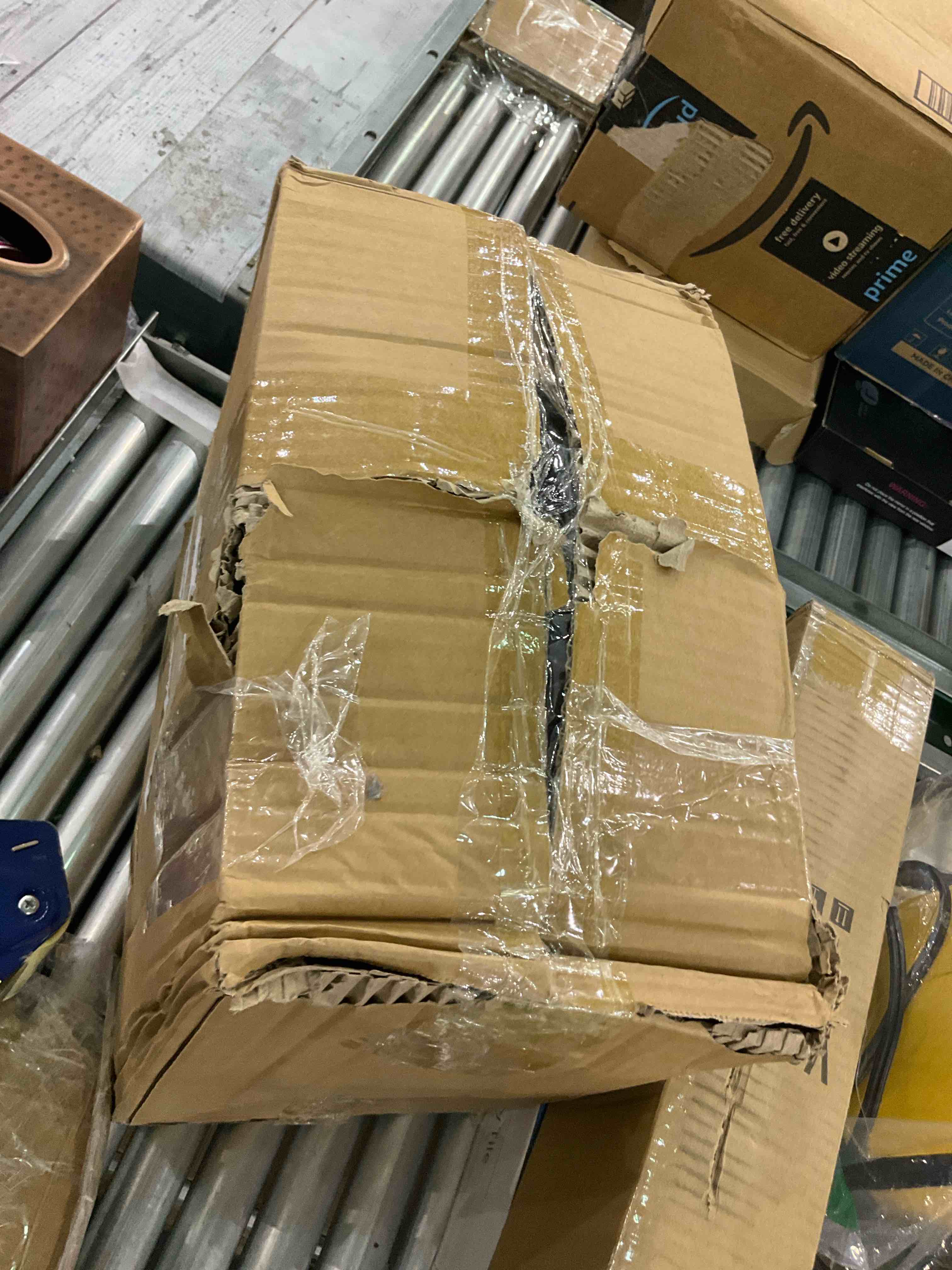 https://s3.amazonaws.com/lotting-images-prod/BargainHunt/EXS01305419_1710330637033.jpeg