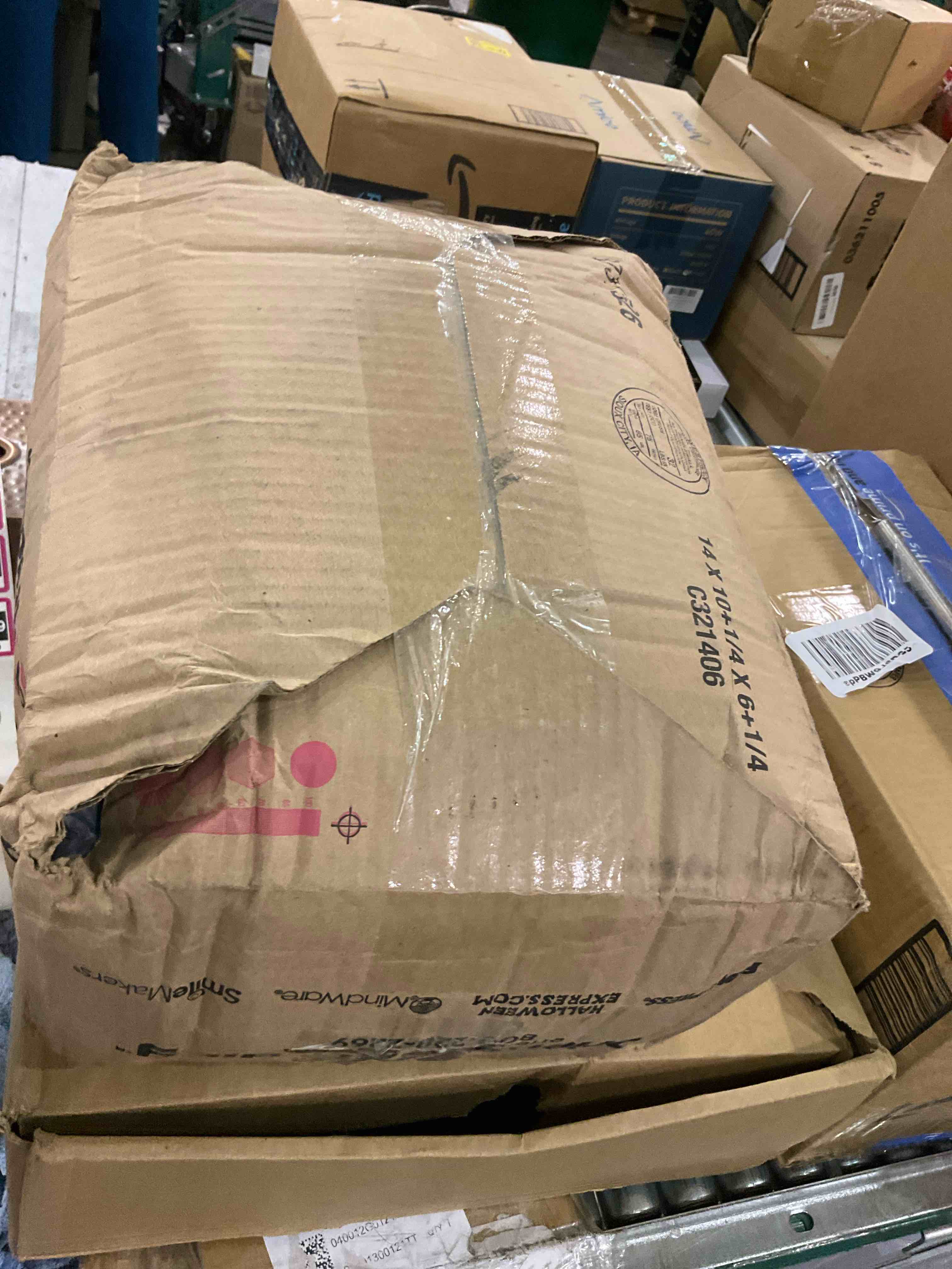 https://s3.amazonaws.com/lotting-images-prod/BargainHunt/EXS01305439_1710416805289.jpeg