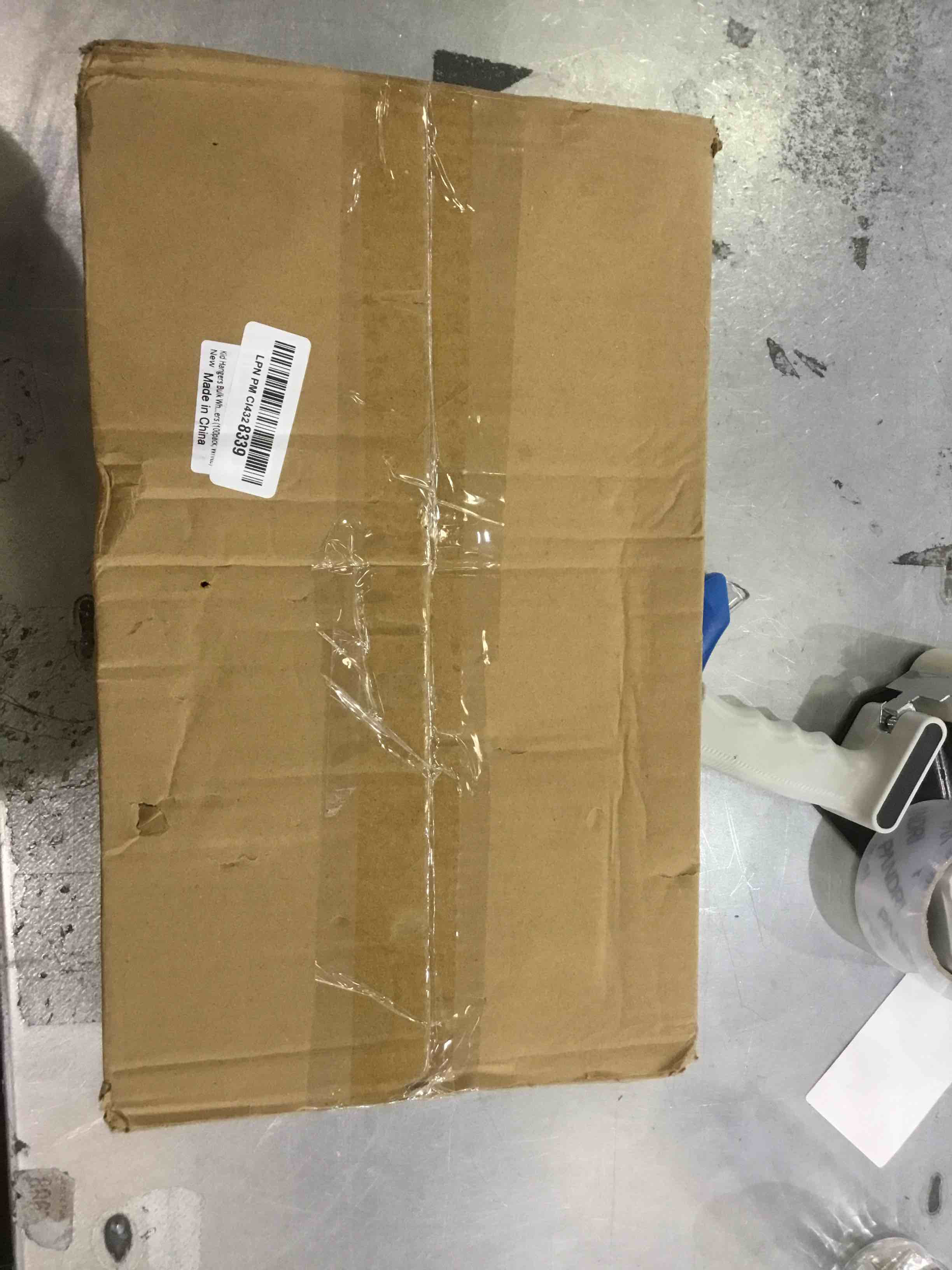 GoodtoU Kids Hangers 100 Pack Plastic Bulk White Baby Hangers for Closet Childrens Hangers Small Hangers Toddler Hangers