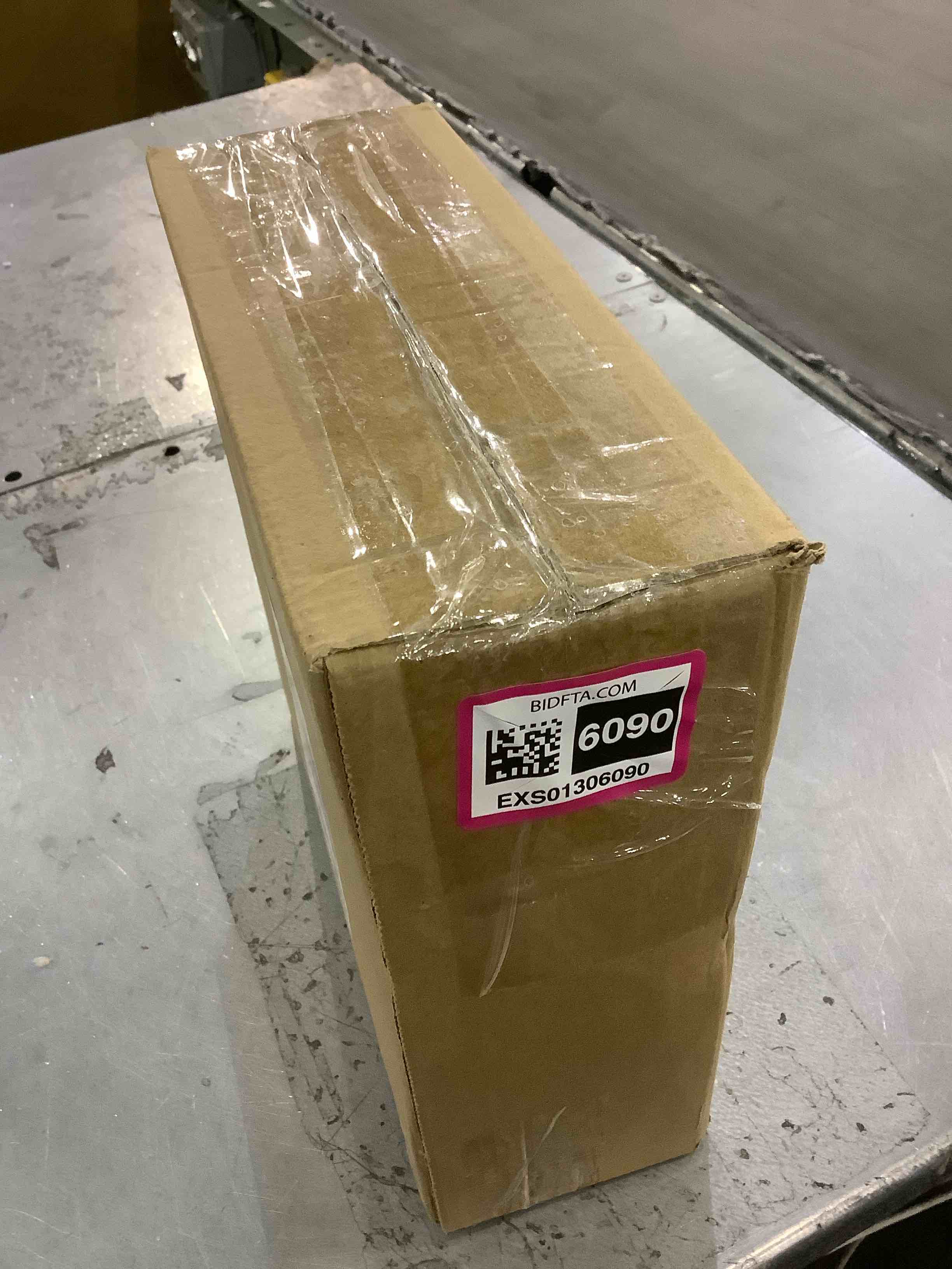 https://s3.amazonaws.com/lotting-images-prod/BargainHunt/EXS01306090_1709815373750.jpeg