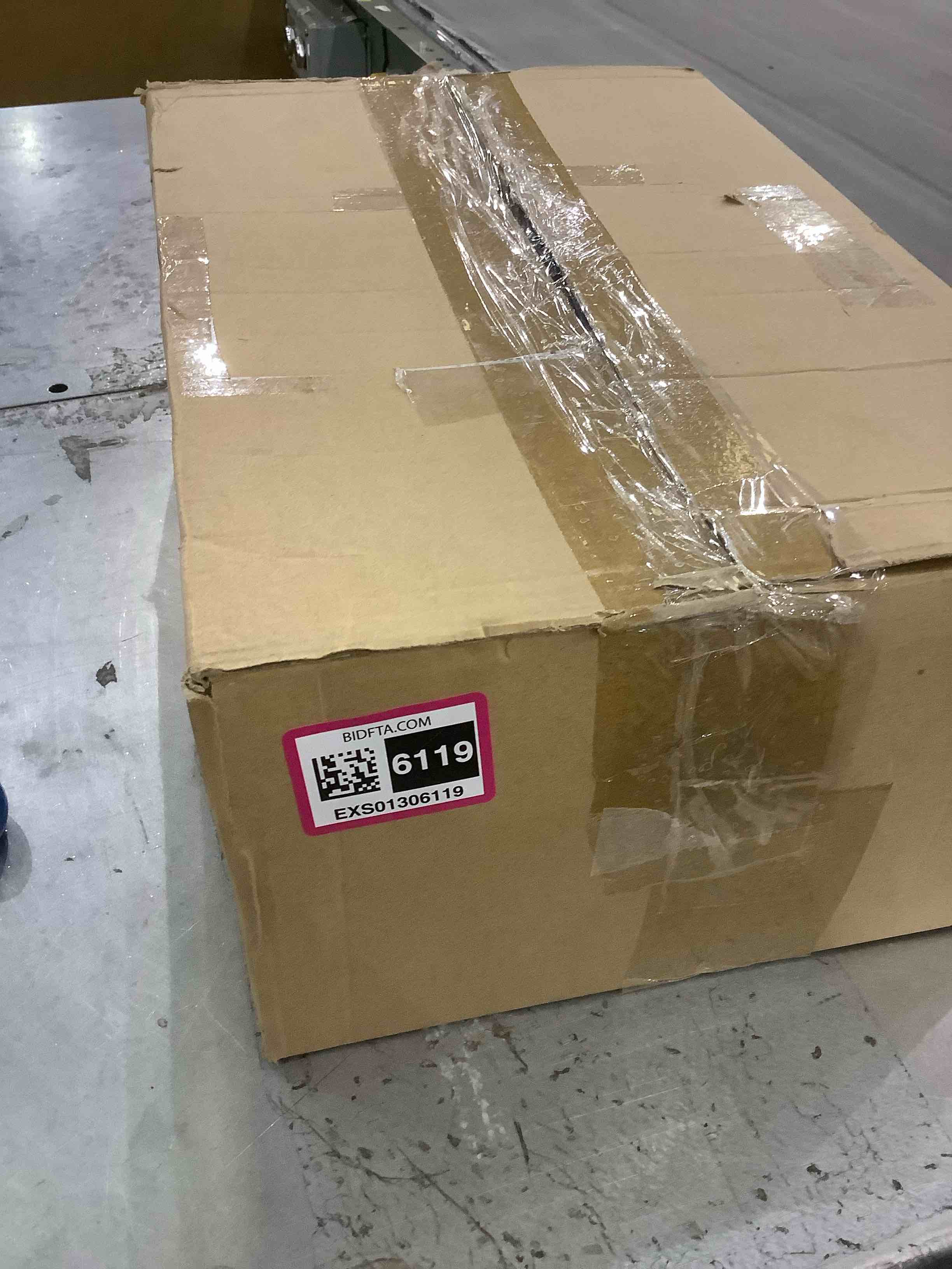 https://s3.amazonaws.com/lotting-images-prod/BargainHunt/EXS01306119_1709818981993.jpeg