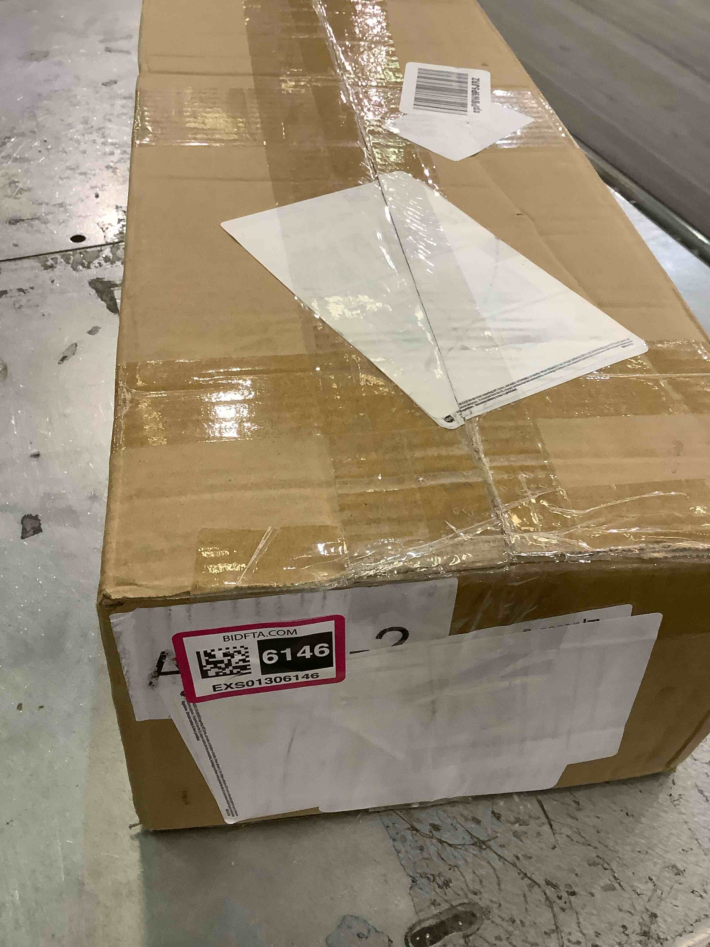 https://s3.amazonaws.com/lotting-images-prod/BargainHunt/EXS01306146_1709823270092.jpeg