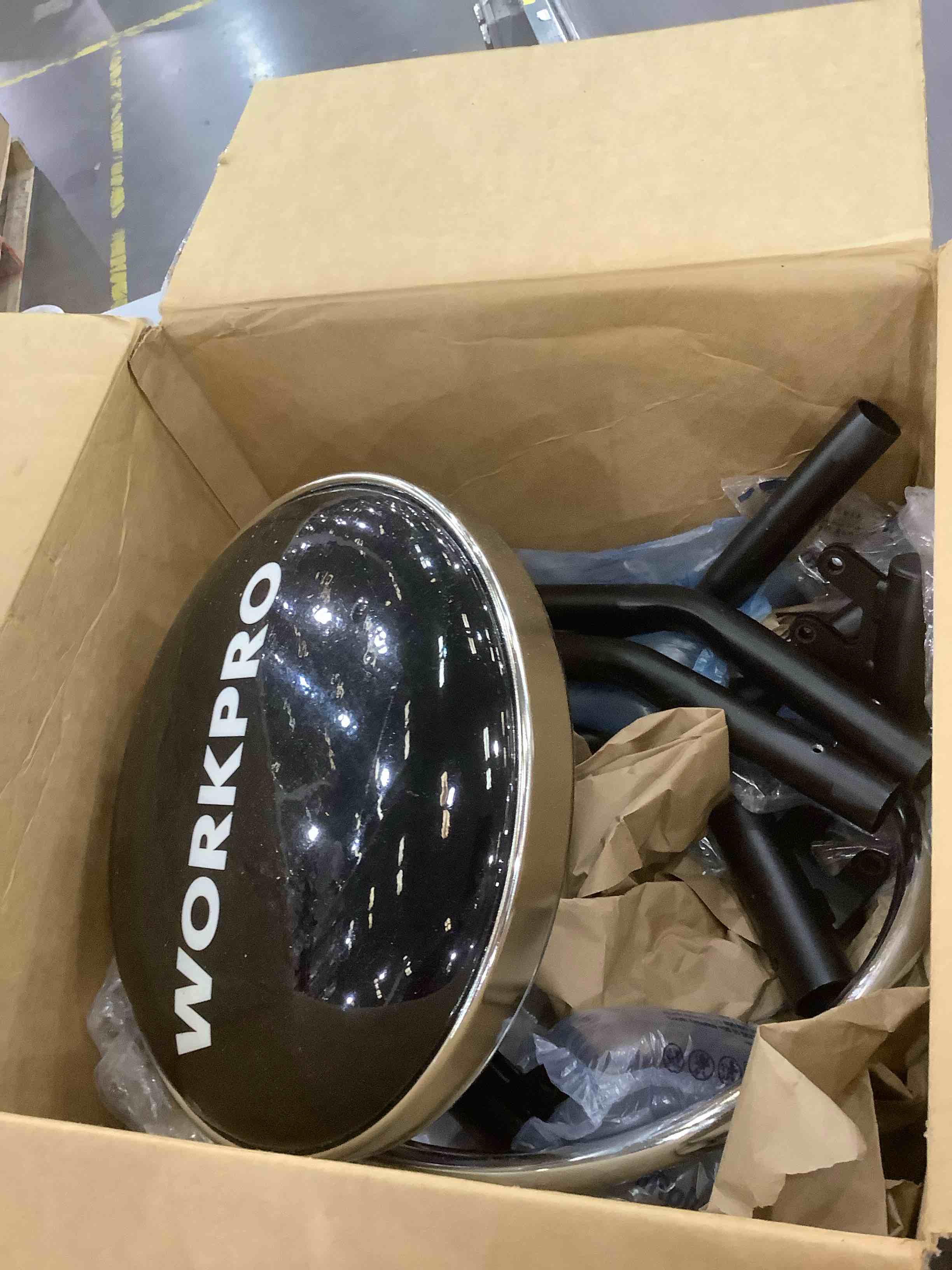 https://s3.amazonaws.com/lotting-images-prod/BargainHunt/EXS01306201_1709830007873.jpeg