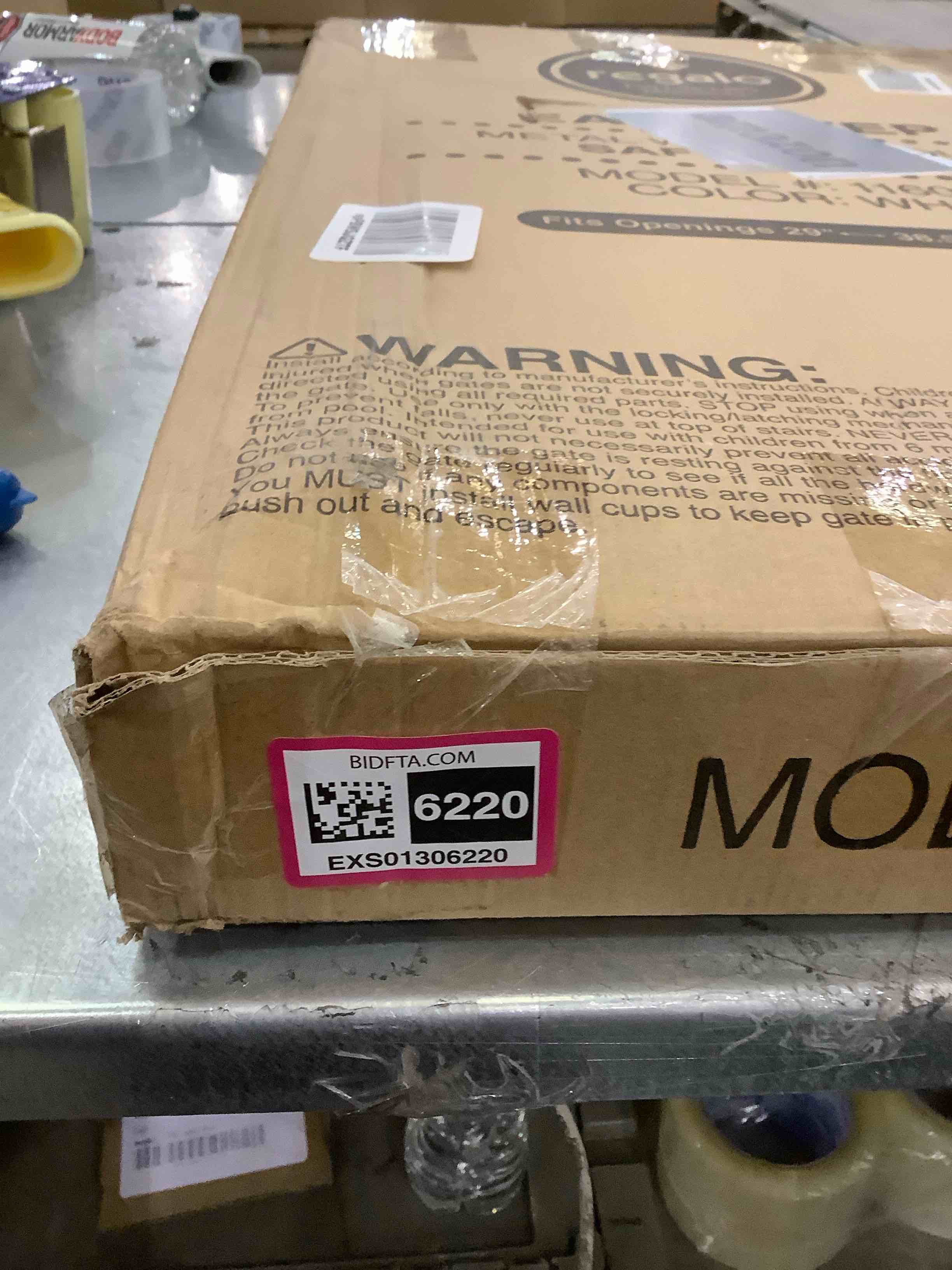 https://s3.amazonaws.com/lotting-images-prod/BargainHunt/EXS01306220_1709834111121.jpeg
