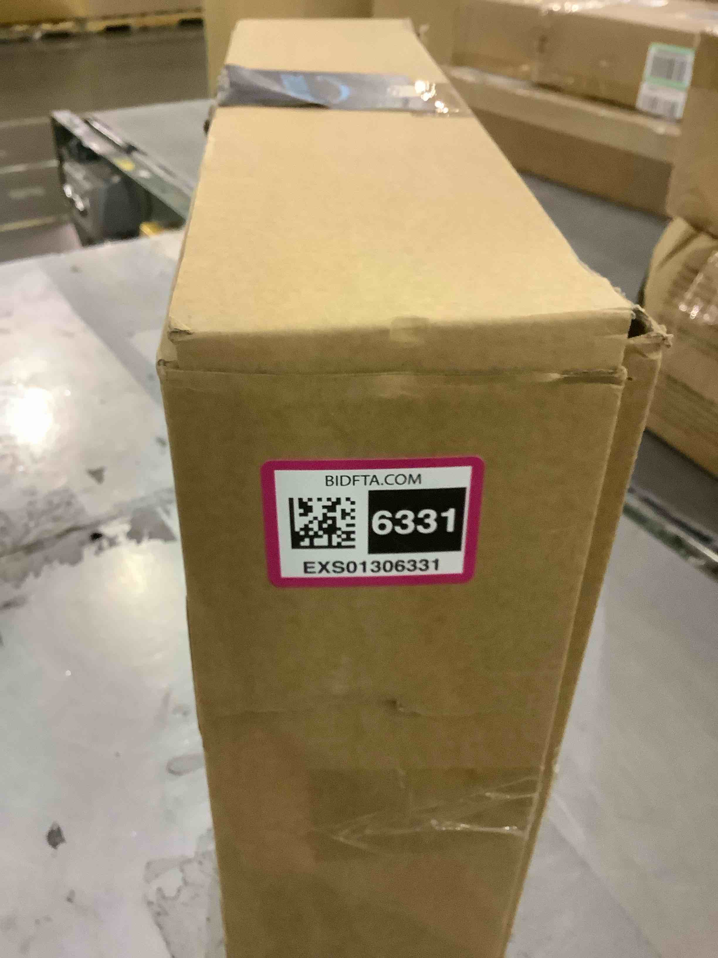 https://s3.amazonaws.com/lotting-images-prod/BargainHunt/EXS01306331_1709908022809.jpeg