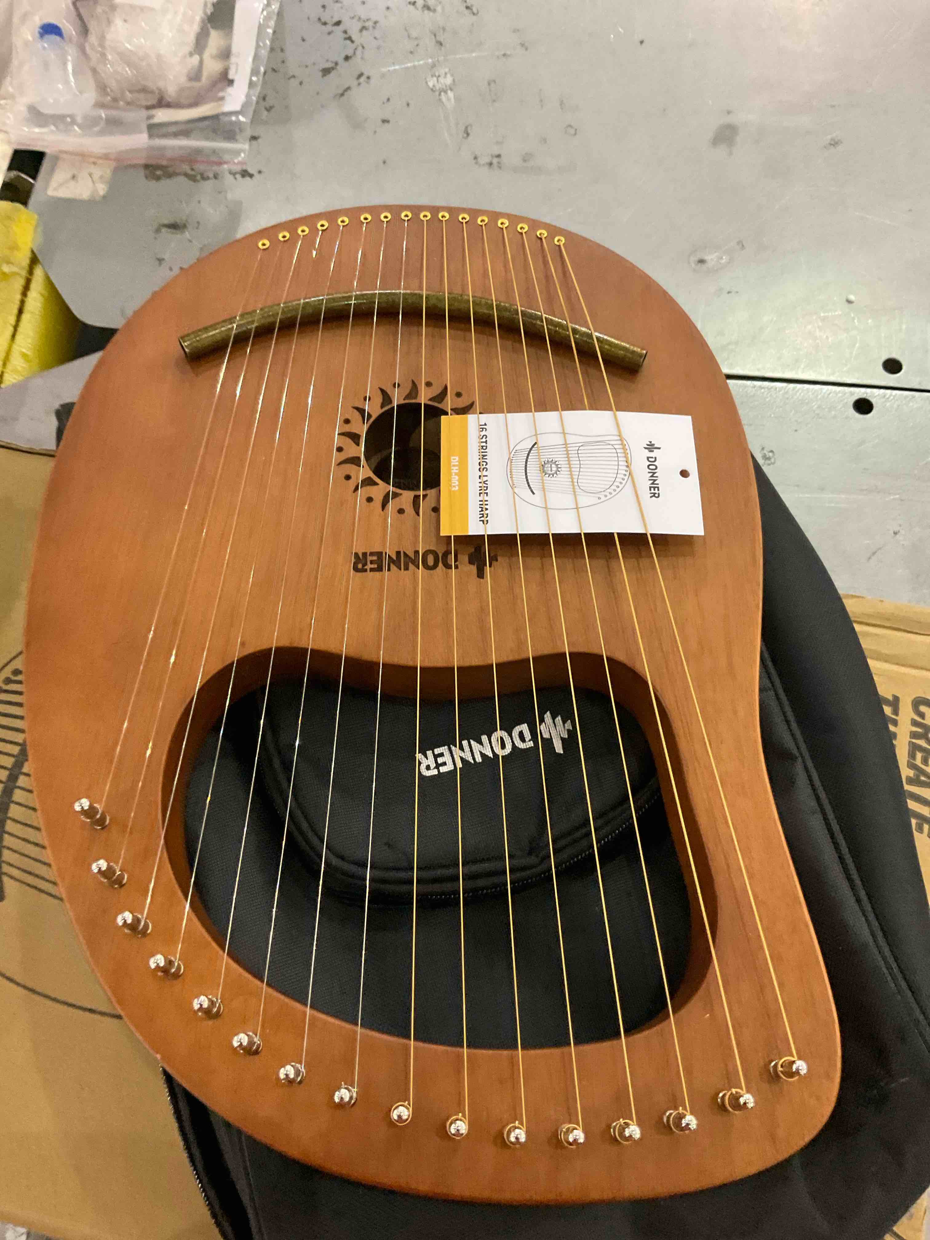 https://s3.amazonaws.com/lotting-images-prod/BargainHunt/EXS01307074_1711461991448.jpeg