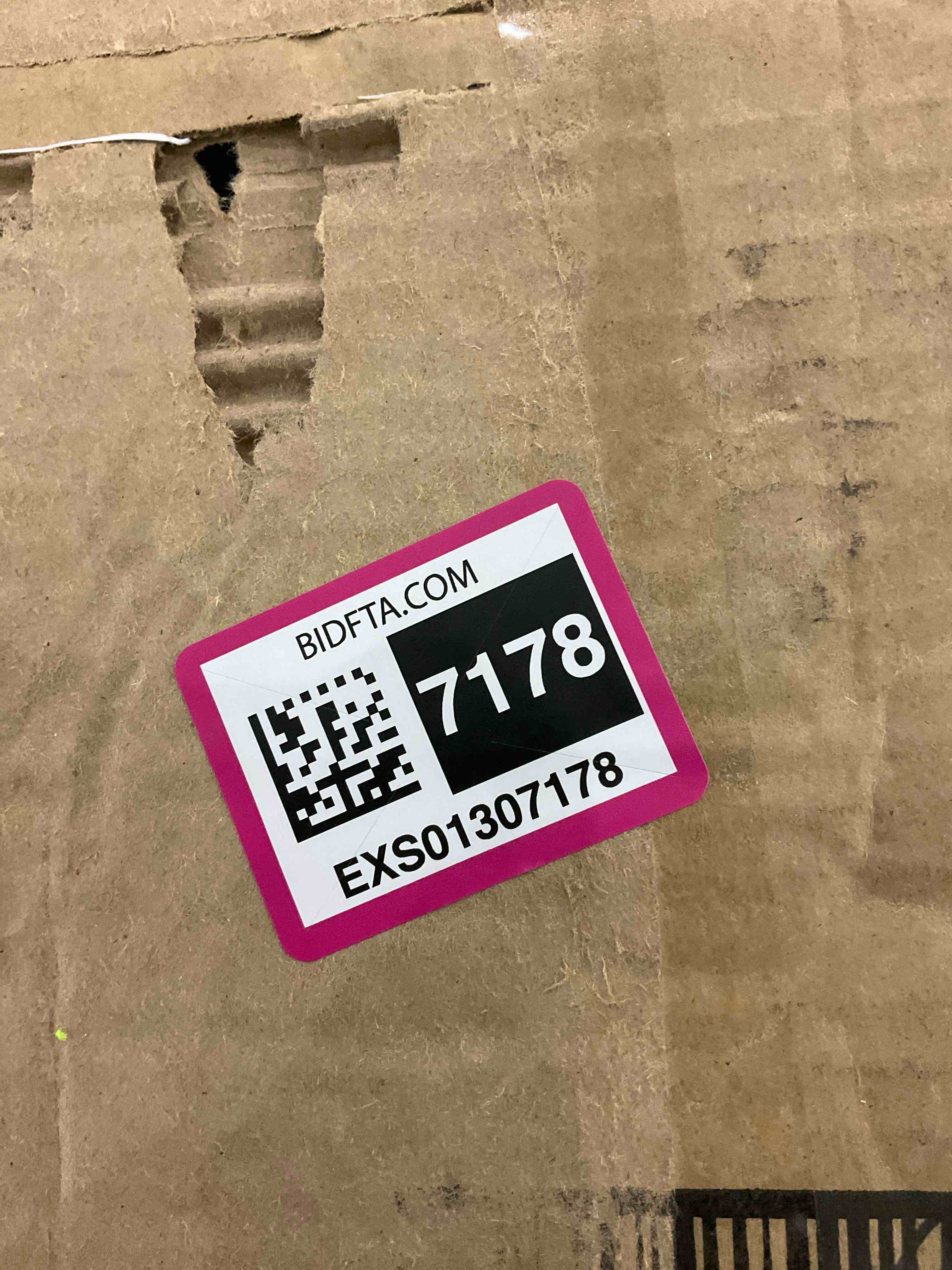 https://s3.amazonaws.com/lotting-images-prod/BargainHunt/EXS01307178_1711538253429.jpeg