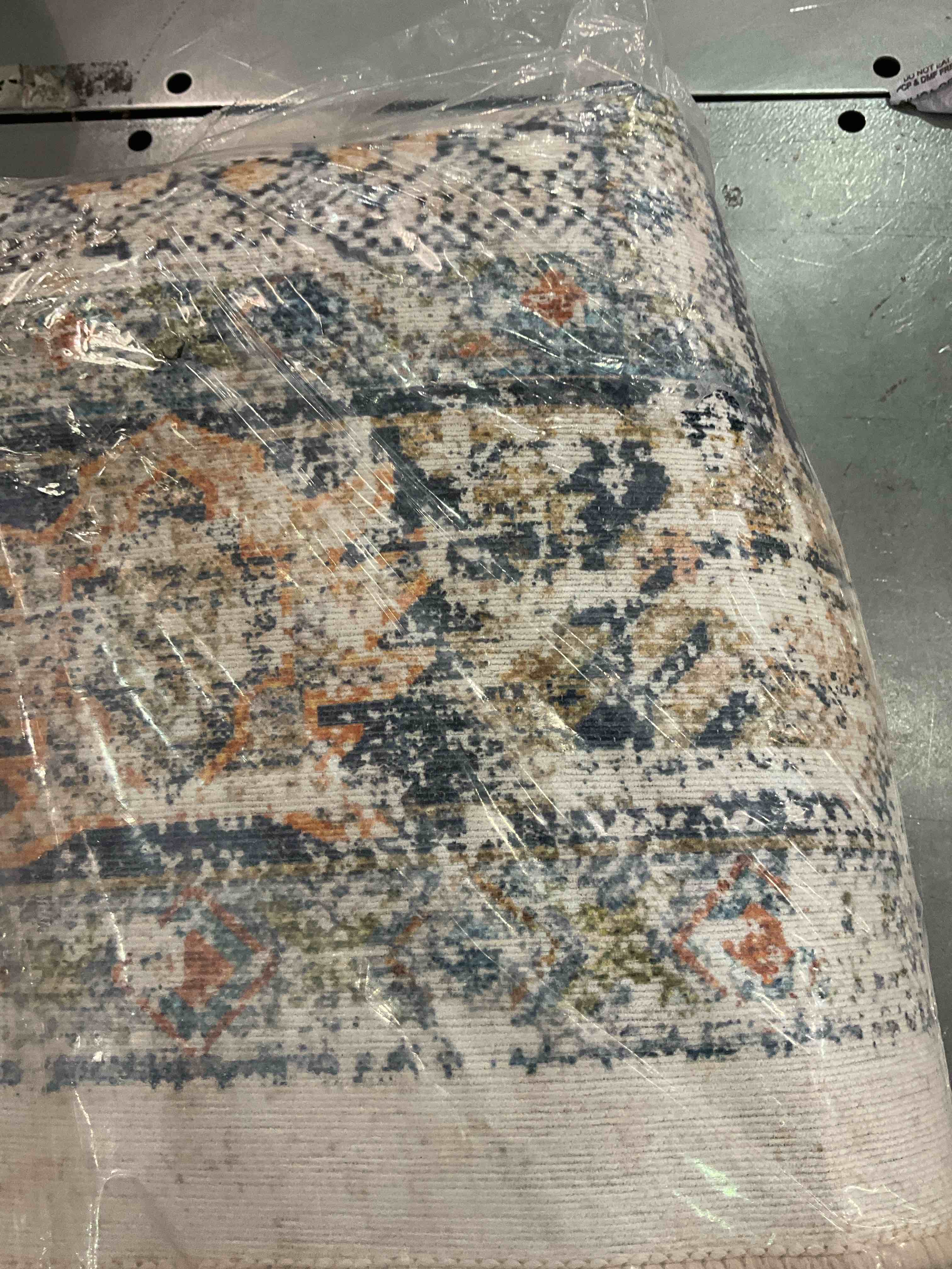 https://s3.amazonaws.com/lotting-images-prod/BargainHunt/EXS01307234_1711547313681.jpeg