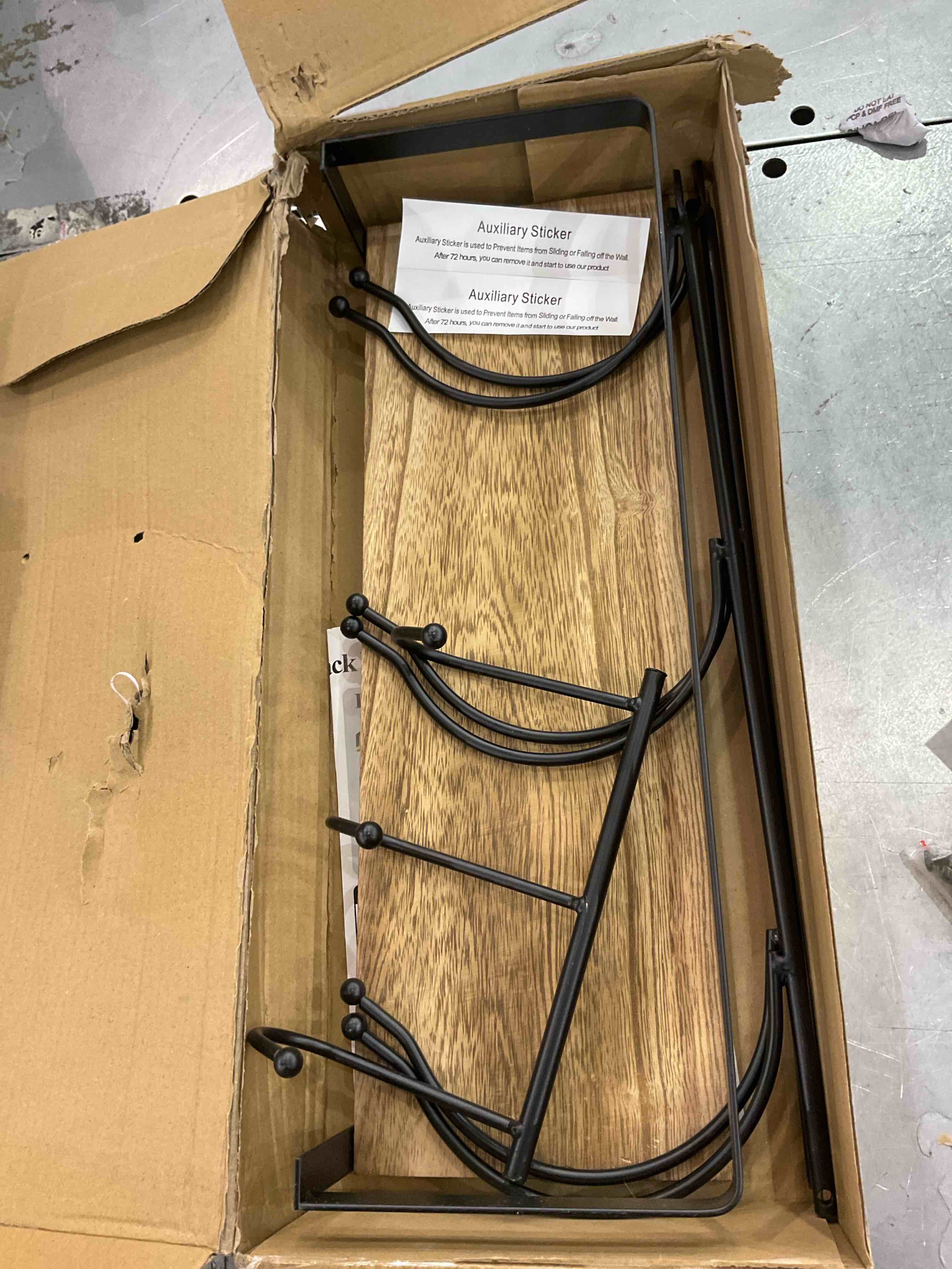 https://s3.amazonaws.com/lotting-images-prod/BargainHunt/EXS01307244_1711548586636.jpeg