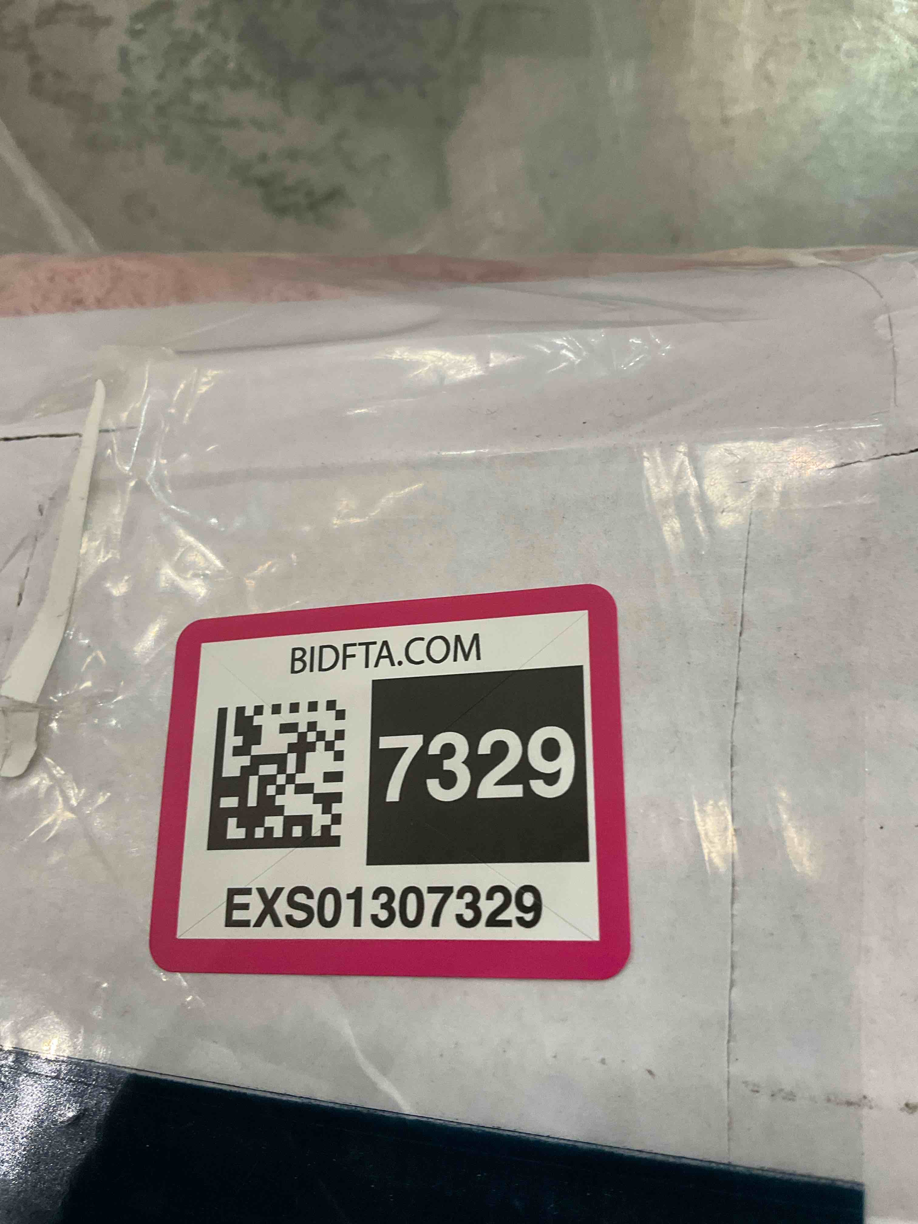 https://s3.amazonaws.com/lotting-images-prod/BargainHunt/EXS01307329_1711564348669.jpeg