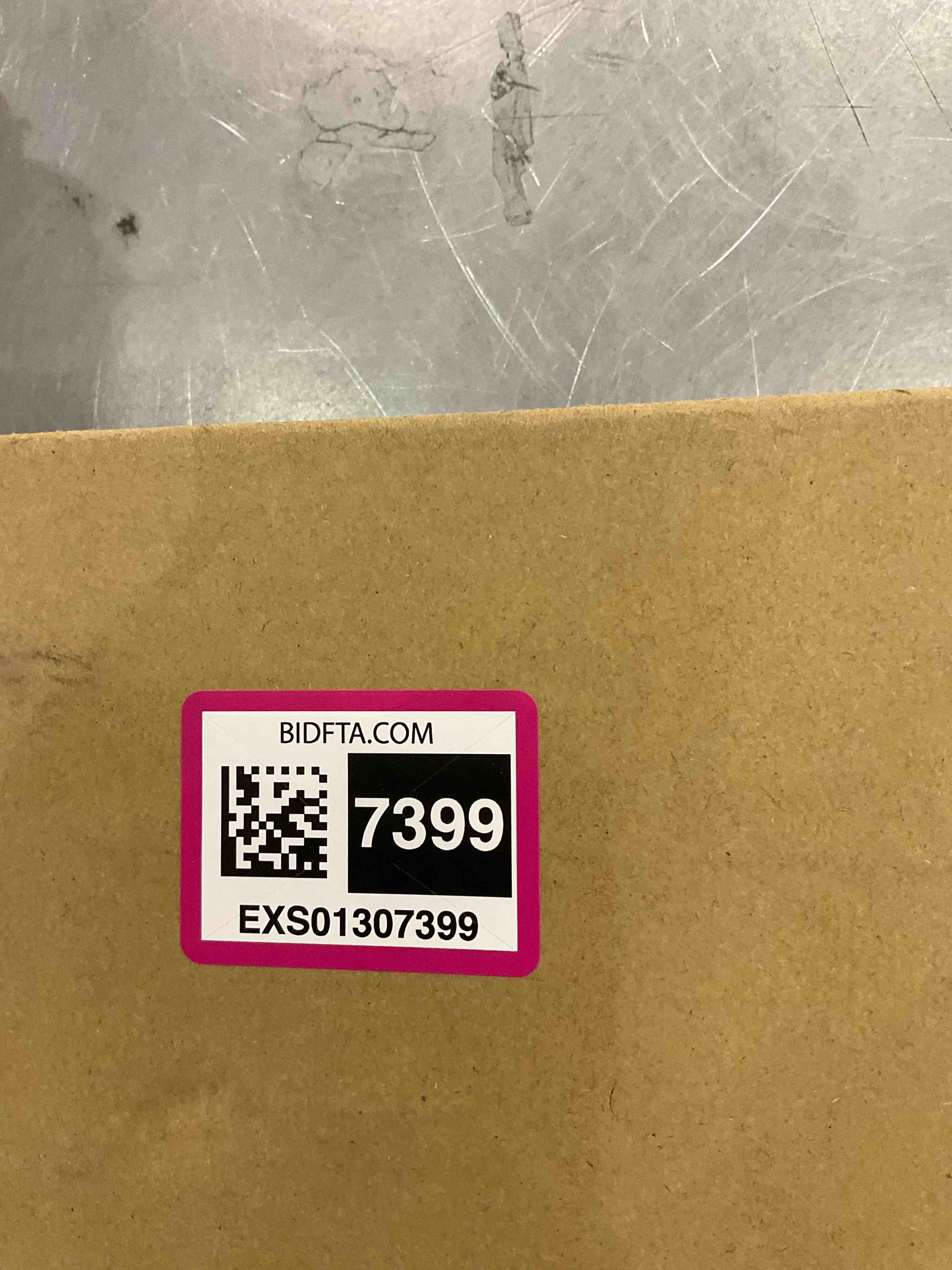 https://s3.amazonaws.com/lotting-images-prod/BargainHunt/EXS01307399_1711629921250.jpeg