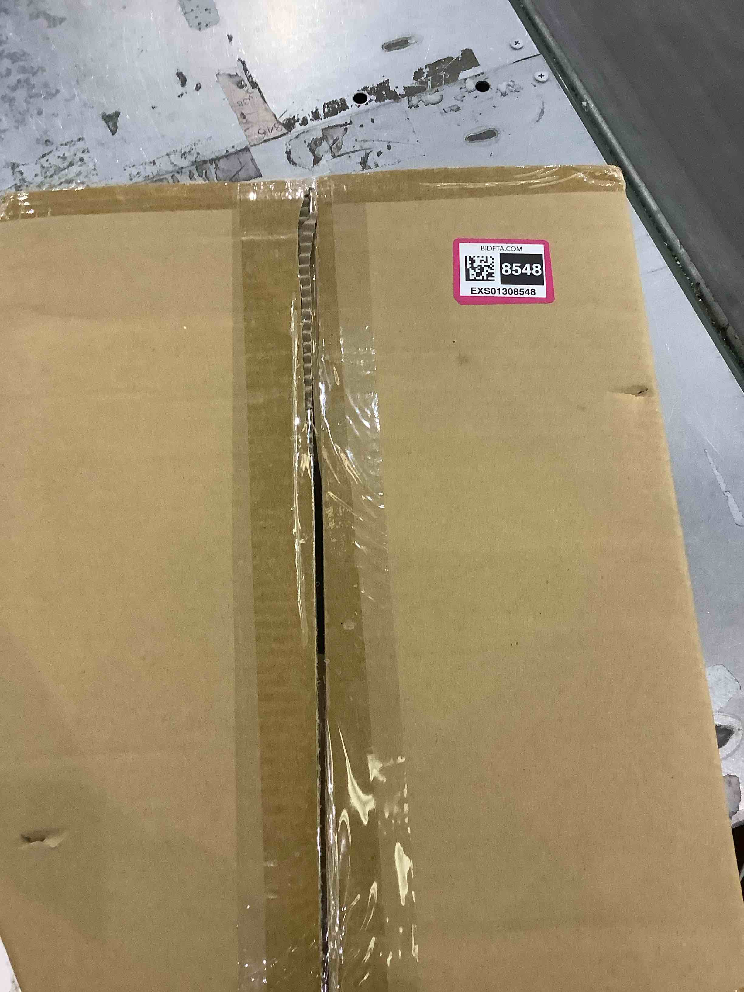 https://s3.amazonaws.com/lotting-images-prod/BargainHunt/EXS01308548_1710852717646.jpeg