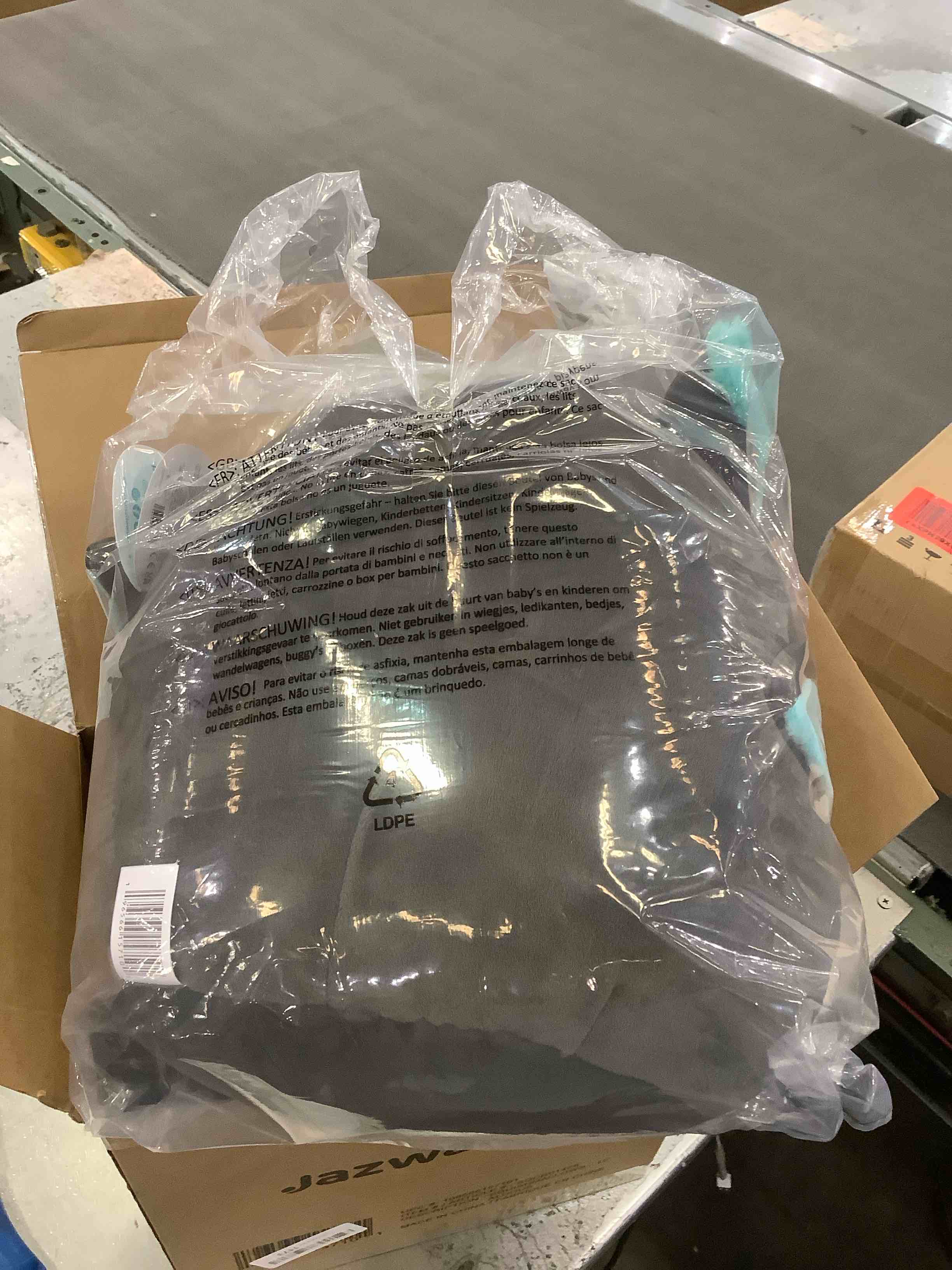 https://s3.amazonaws.com/lotting-images-prod/BargainHunt/EXS01308650_1710867715893.jpeg
