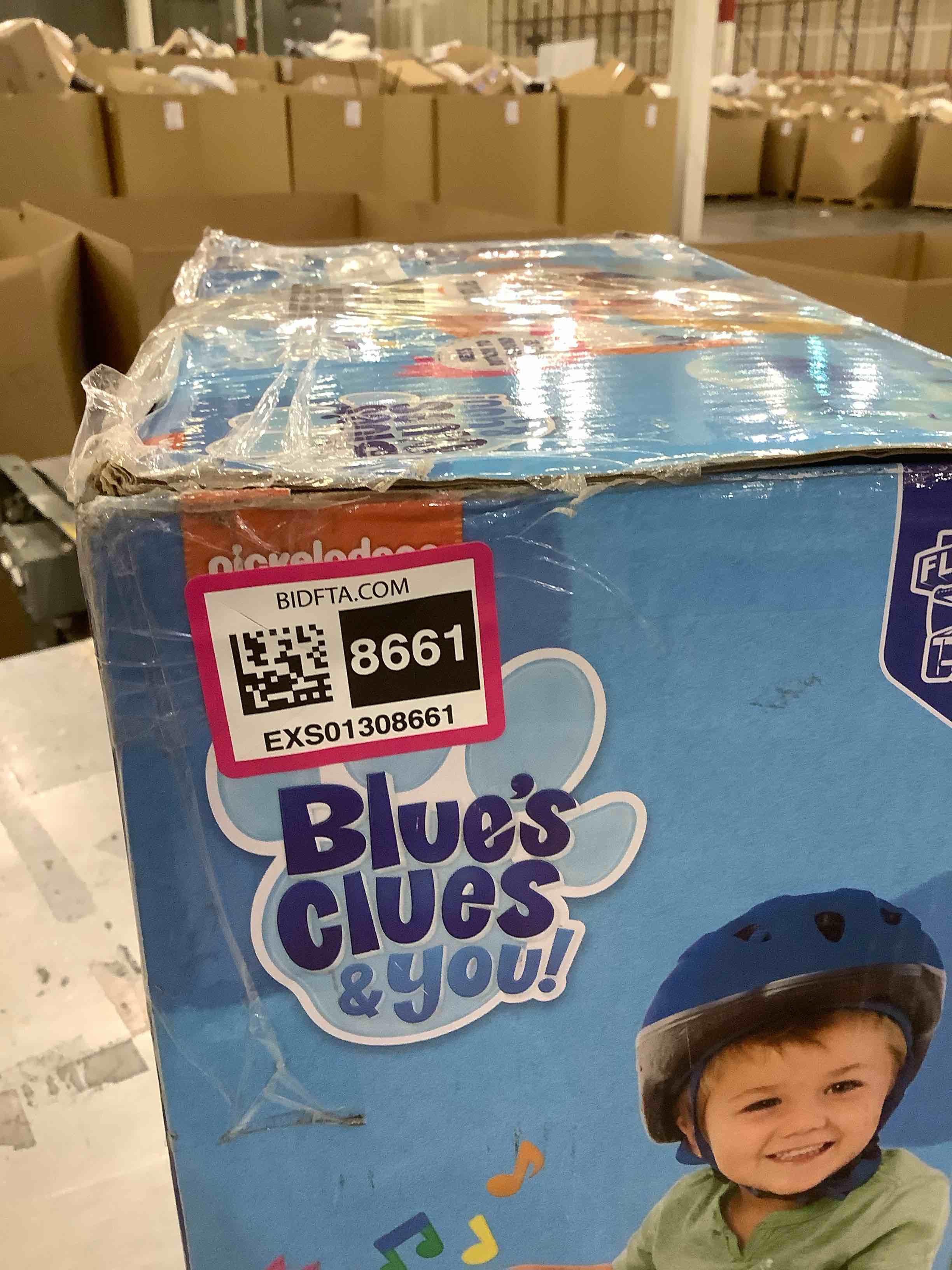 https://s3.amazonaws.com/lotting-images-prod/BargainHunt/EXS01308661_1710868680104.jpeg