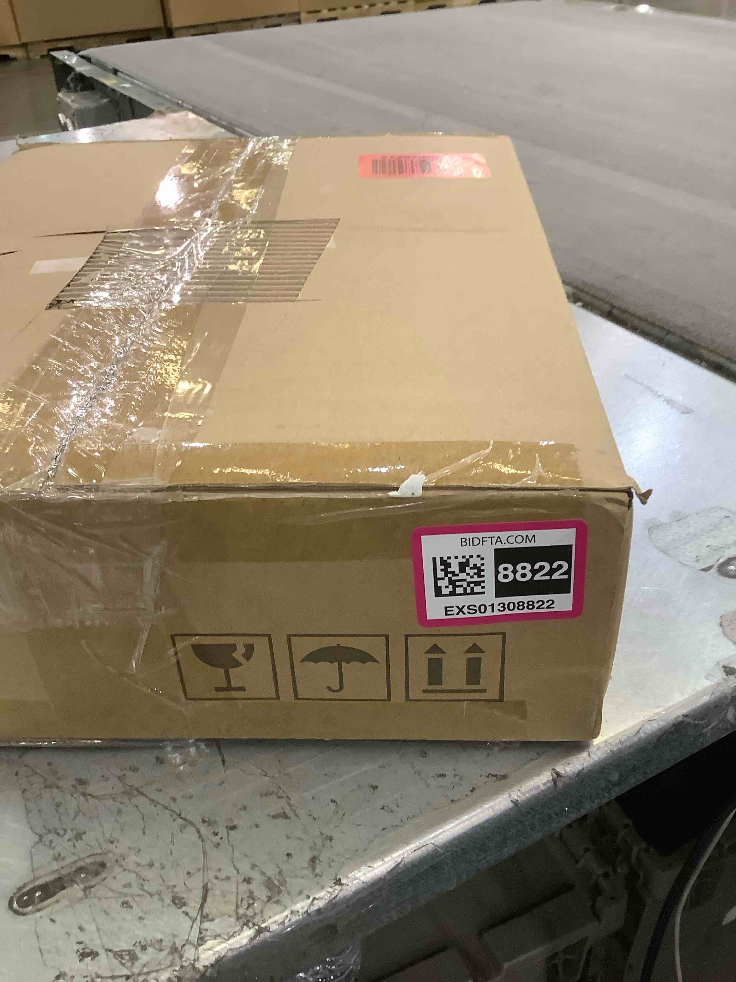 https://s3.amazonaws.com/lotting-images-prod/BargainHunt/EXS01308822_1710948274069.jpeg