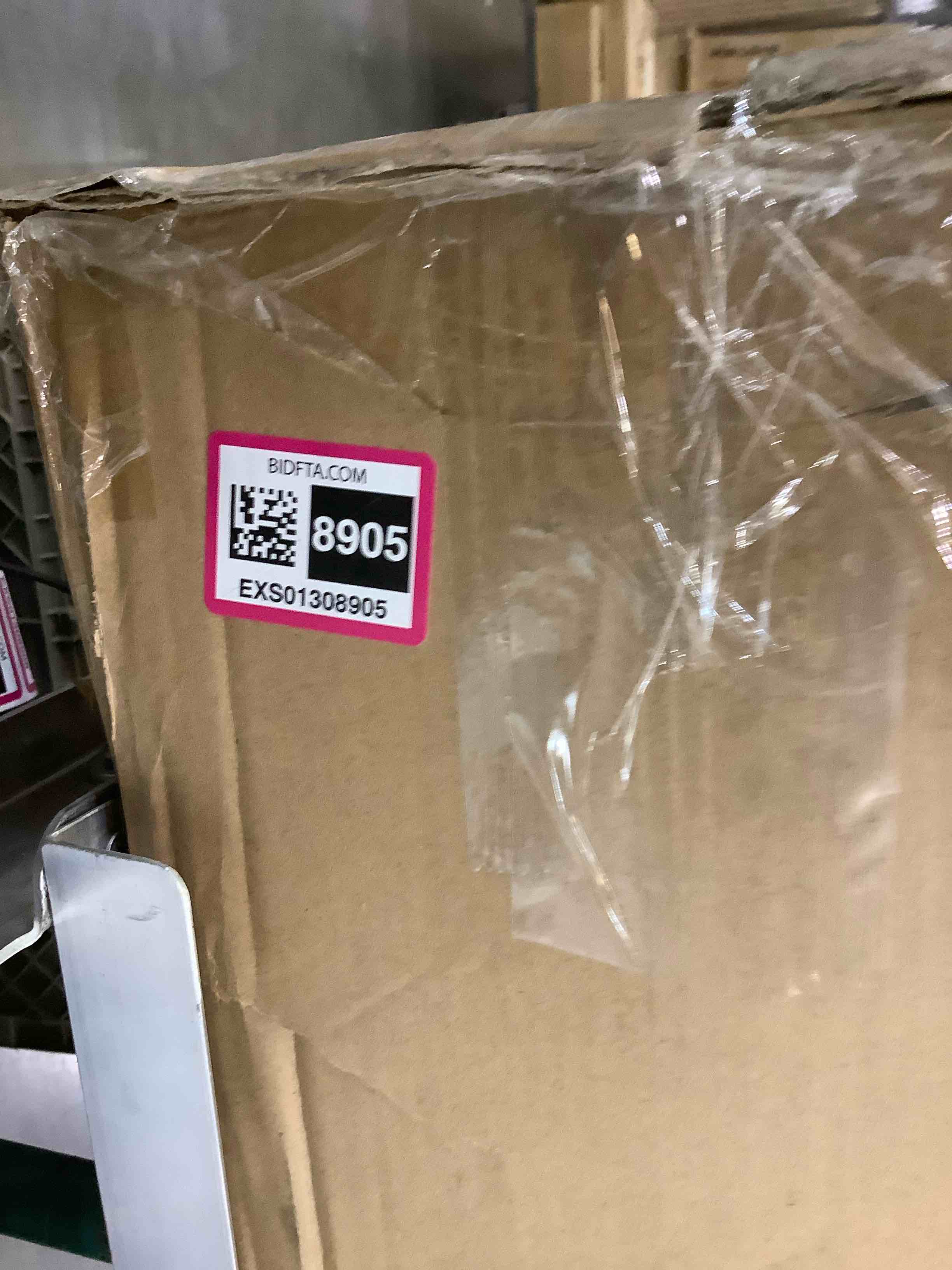https://s3.amazonaws.com/lotting-images-prod/BargainHunt/EXS01308905_1710960471566.jpeg