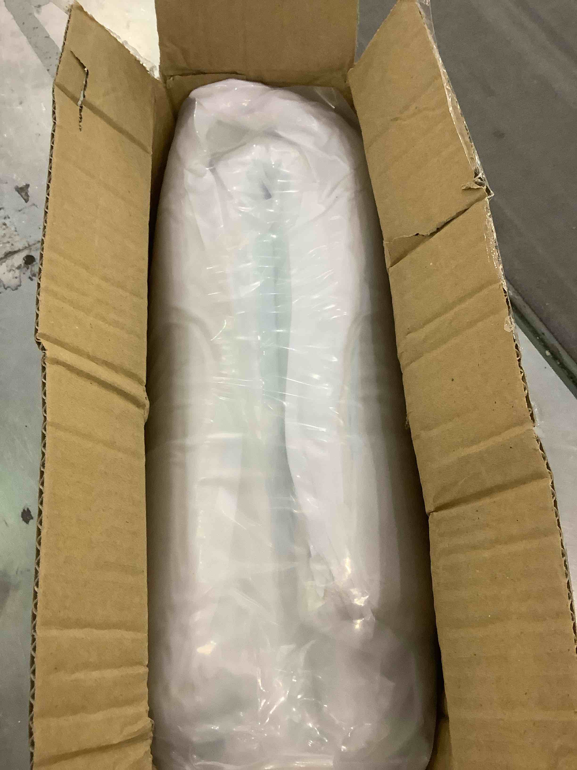 https://s3.amazonaws.com/lotting-images-prod/BargainHunt/EXS01308962_1711025232333.jpeg