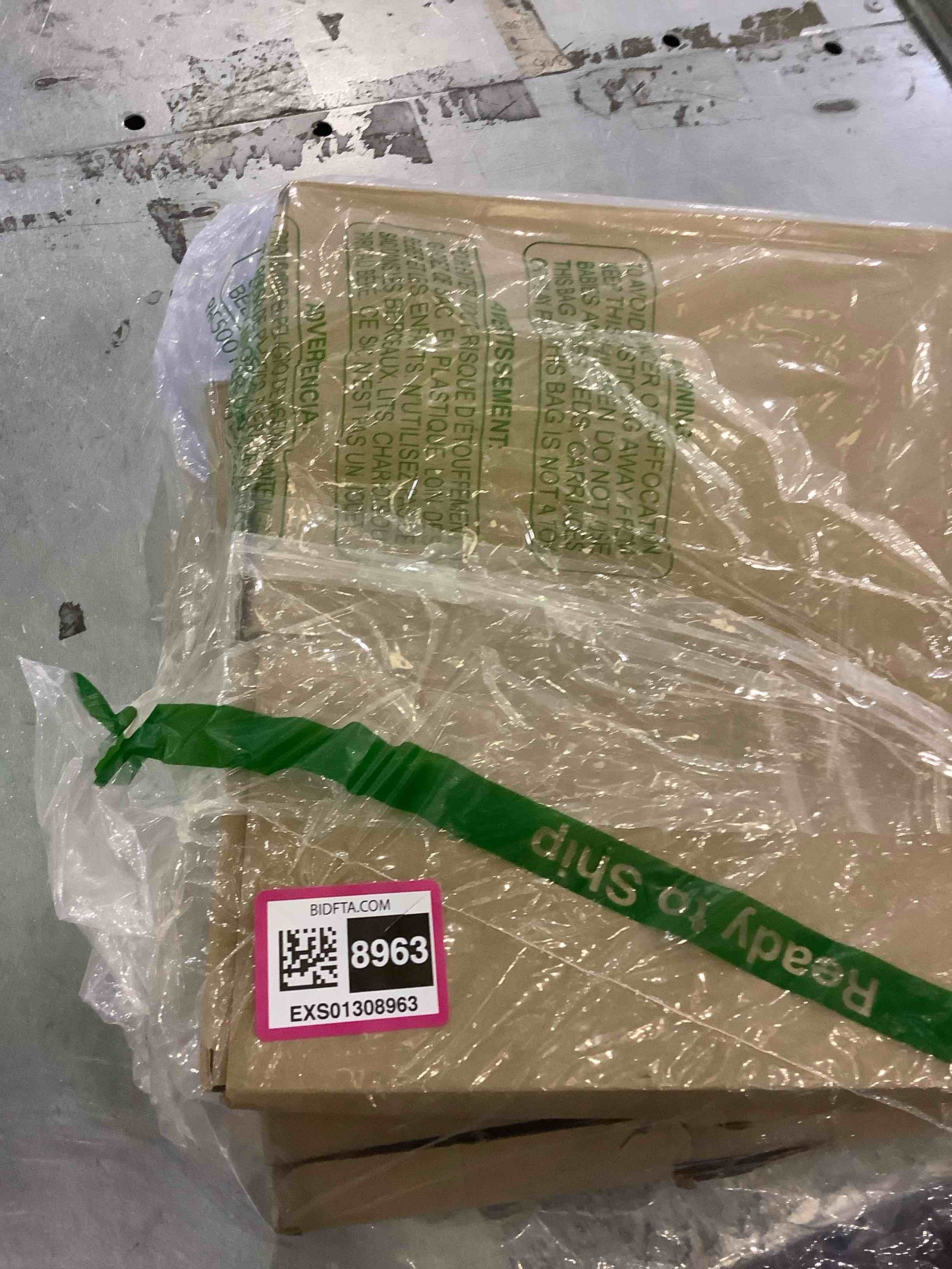 https://s3.amazonaws.com/lotting-images-prod/BargainHunt/EXS01308963_1711025335647.jpeg
