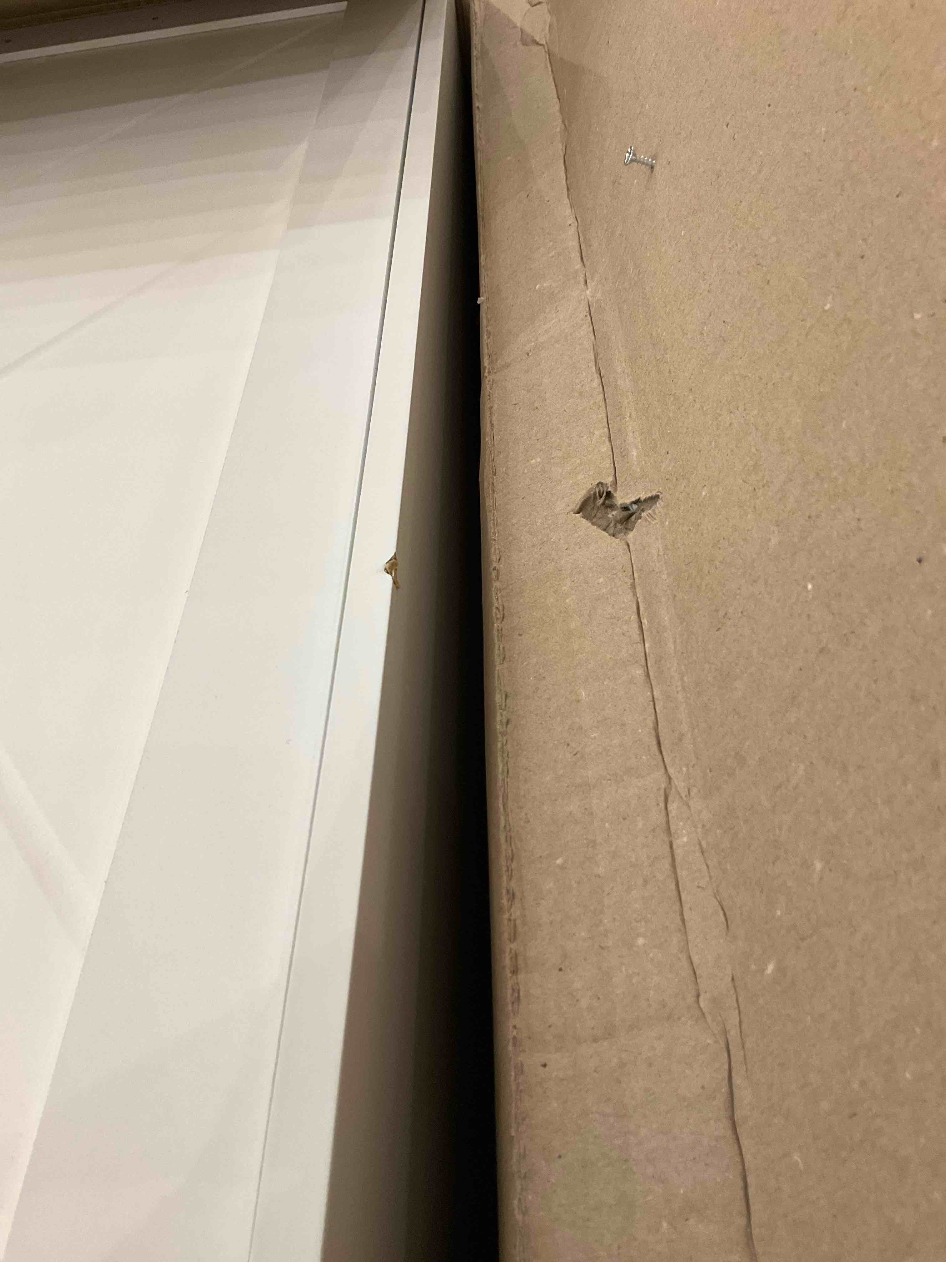 https://s3.amazonaws.com/lotting-images-prod/BargainHunt/EXS01309665_1710776196857.jpeg