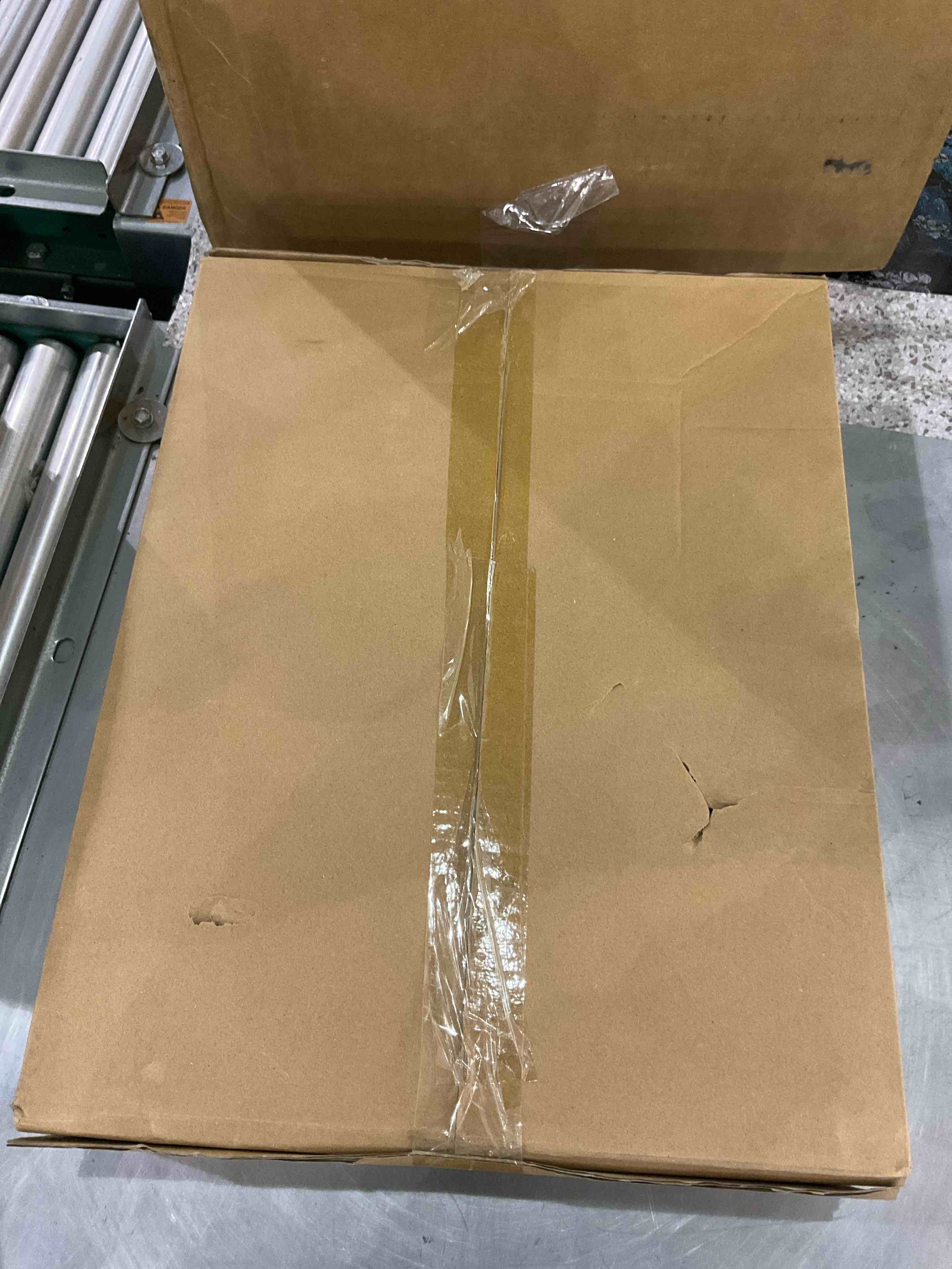 https://s3.amazonaws.com/lotting-images-prod/BargainHunt/EXS01309766_1710849994712.jpeg