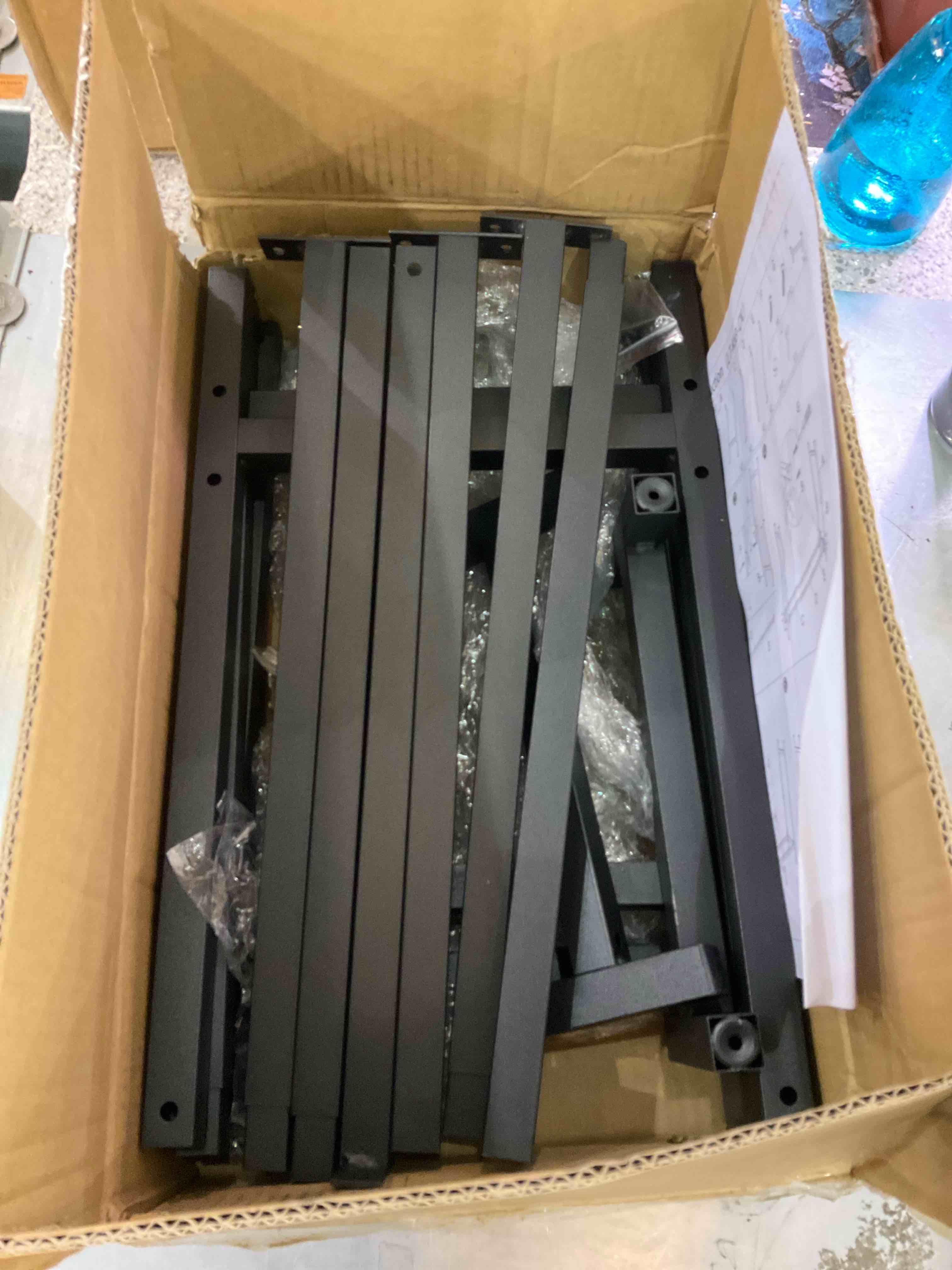 https://s3.amazonaws.com/lotting-images-prod/BargainHunt/EXS01309825_1710857460599.jpeg