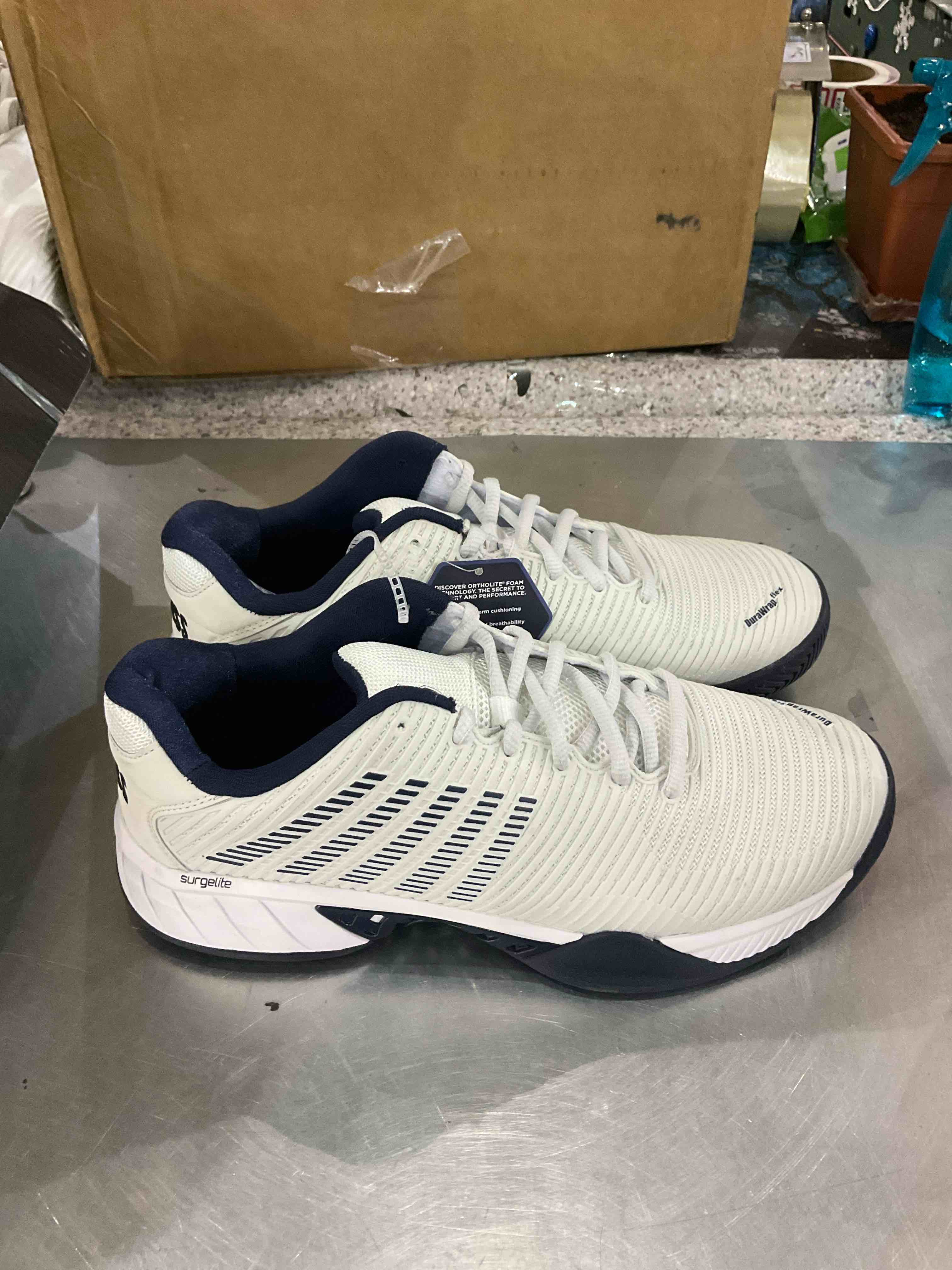 https://s3.amazonaws.com/lotting-images-prod/BargainHunt/EXS01309854_1710934087513.jpeg