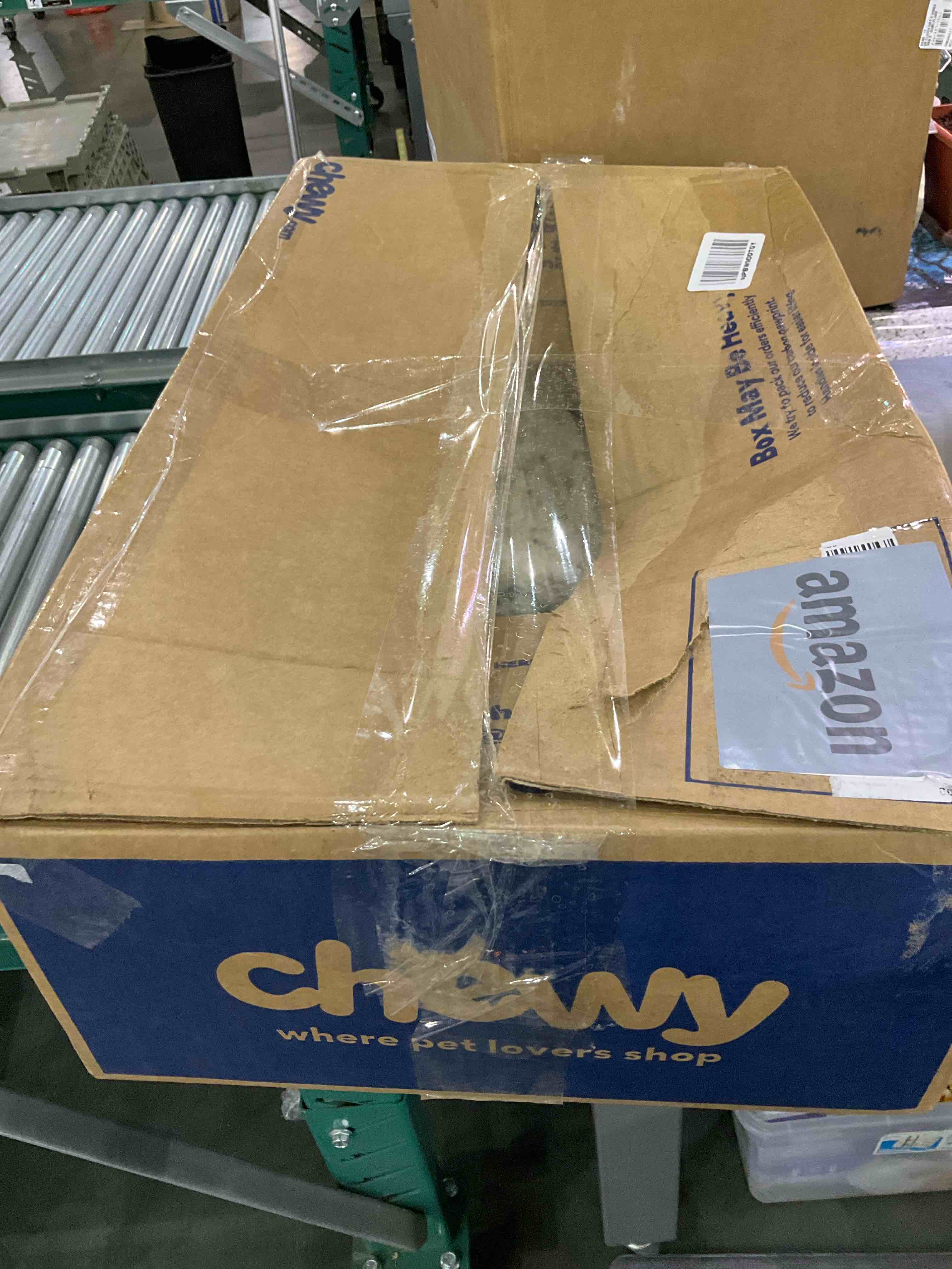 https://s3.amazonaws.com/lotting-images-prod/BargainHunt/EXS01309868_1710937938688.jpeg