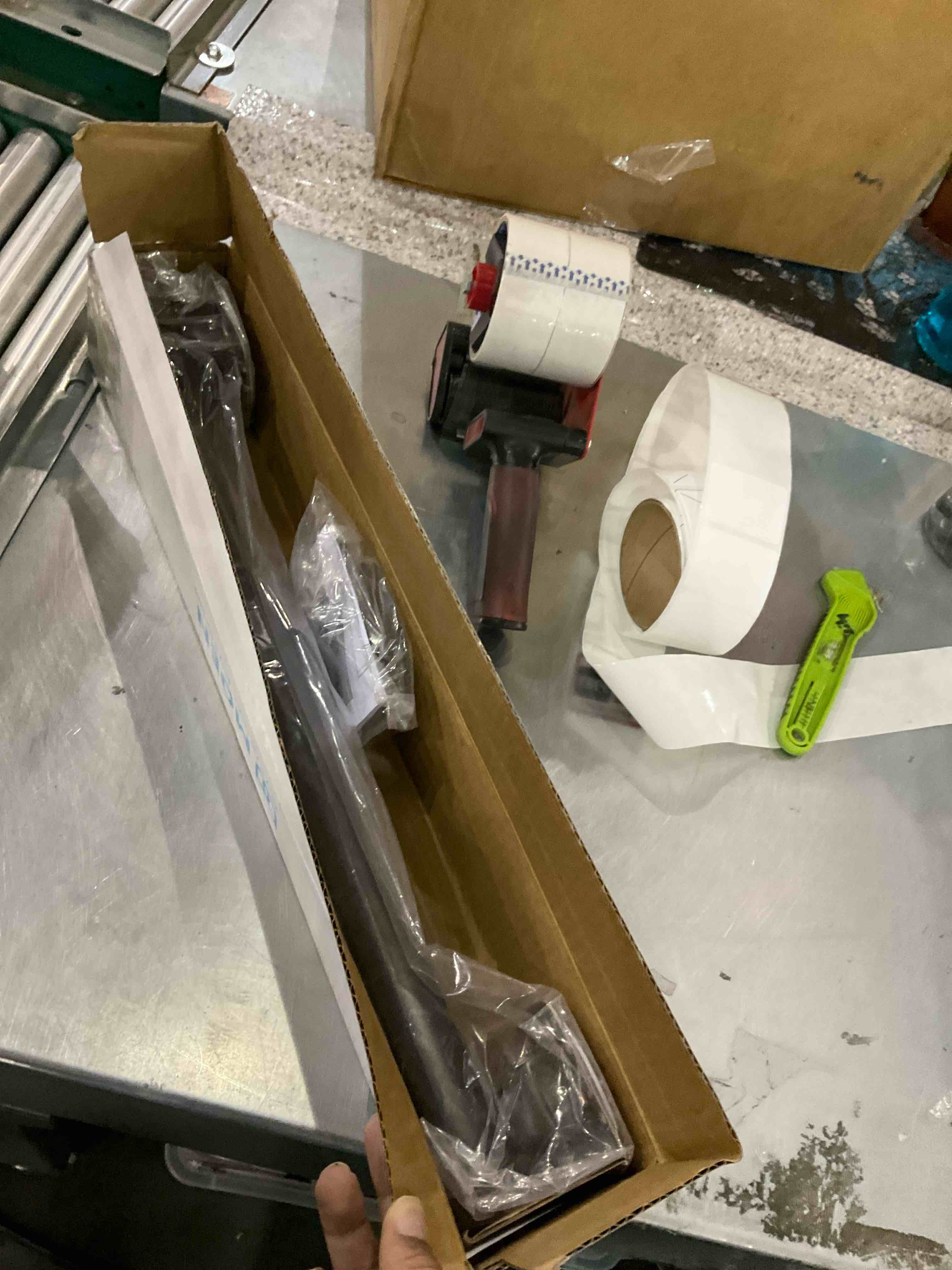 https://s3.amazonaws.com/lotting-images-prod/BargainHunt/EXS01309998_1711021574189.jpeg