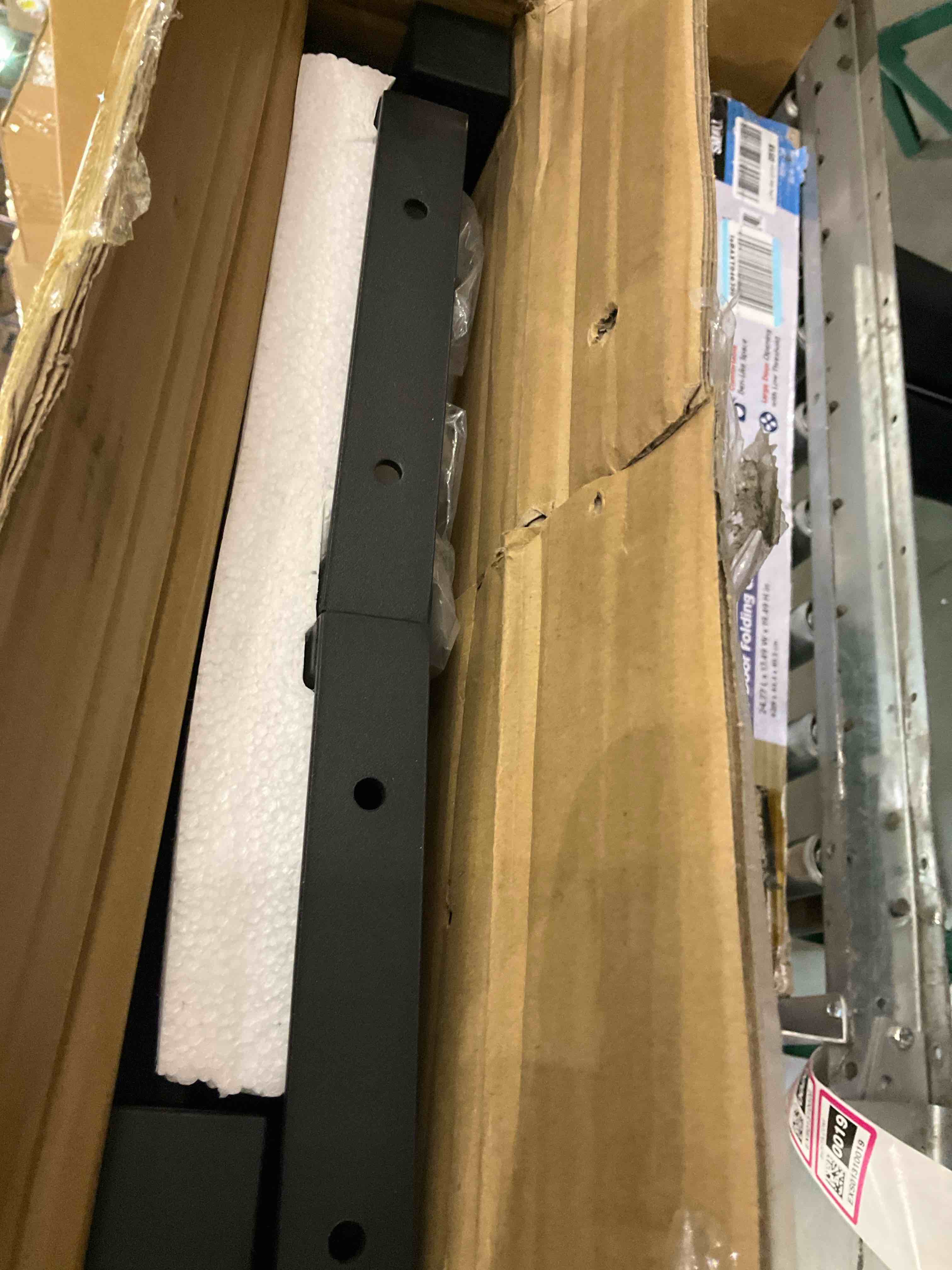 https://s3.amazonaws.com/lotting-images-prod/BargainHunt/EXS01310019_1710337910027.jpeg