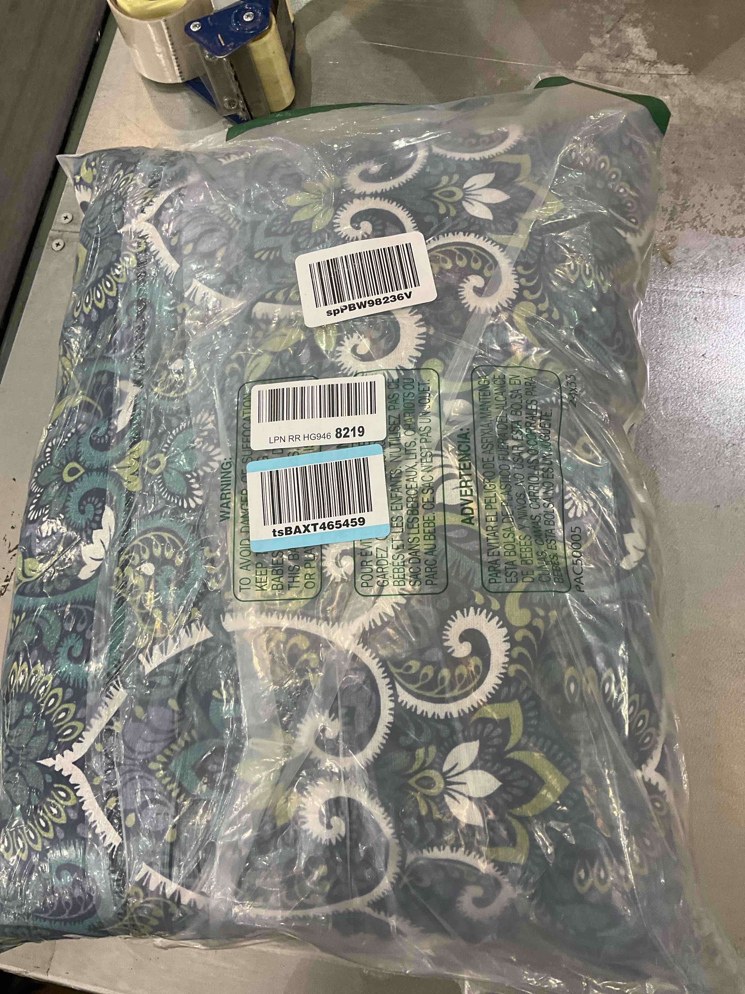https://s3.amazonaws.com/lotting-images-prod/BargainHunt/EXS01310095_1710351654388.jpeg