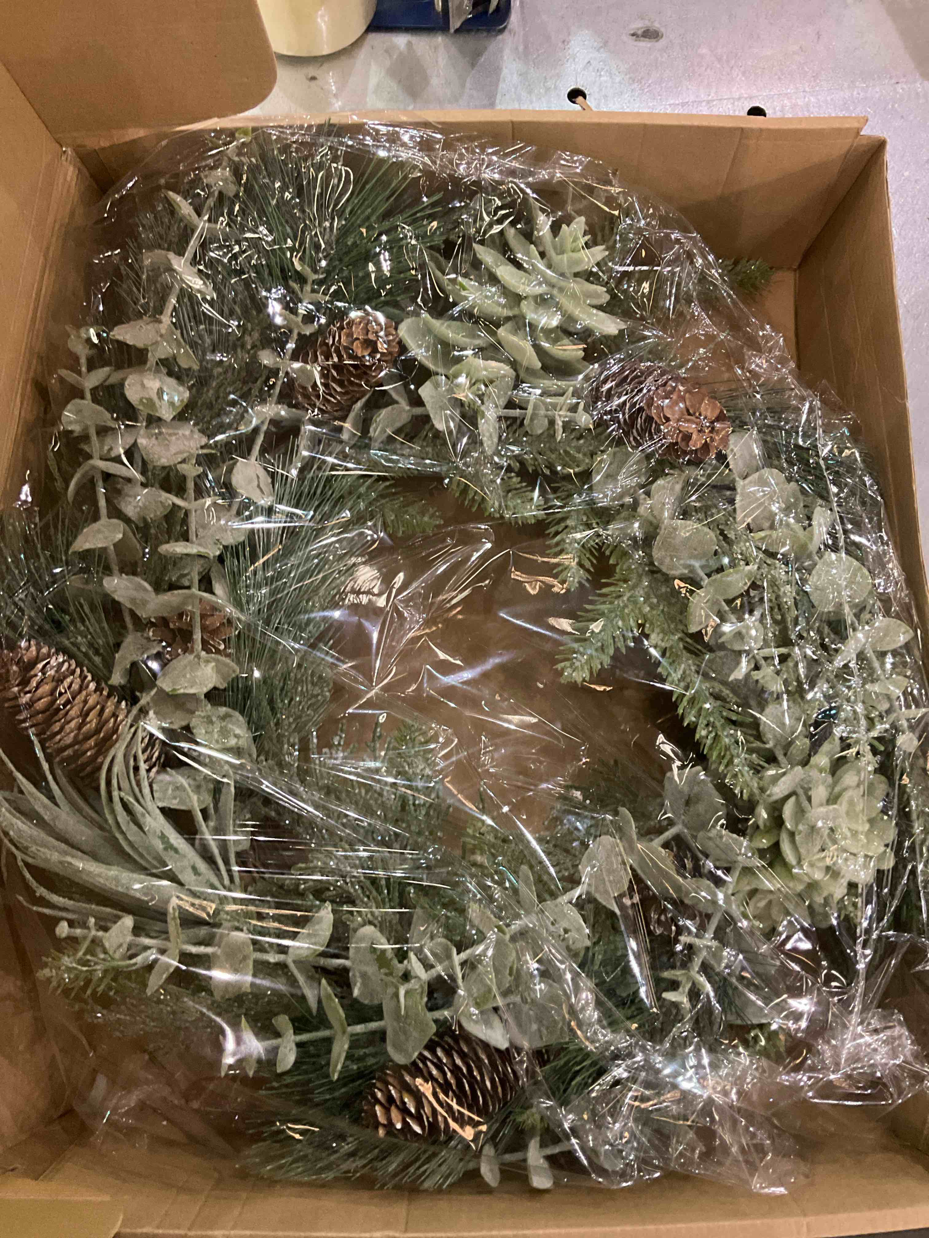 https://s3.amazonaws.com/lotting-images-prod/BargainHunt/EXS01310171_1710428012130.jpeg
