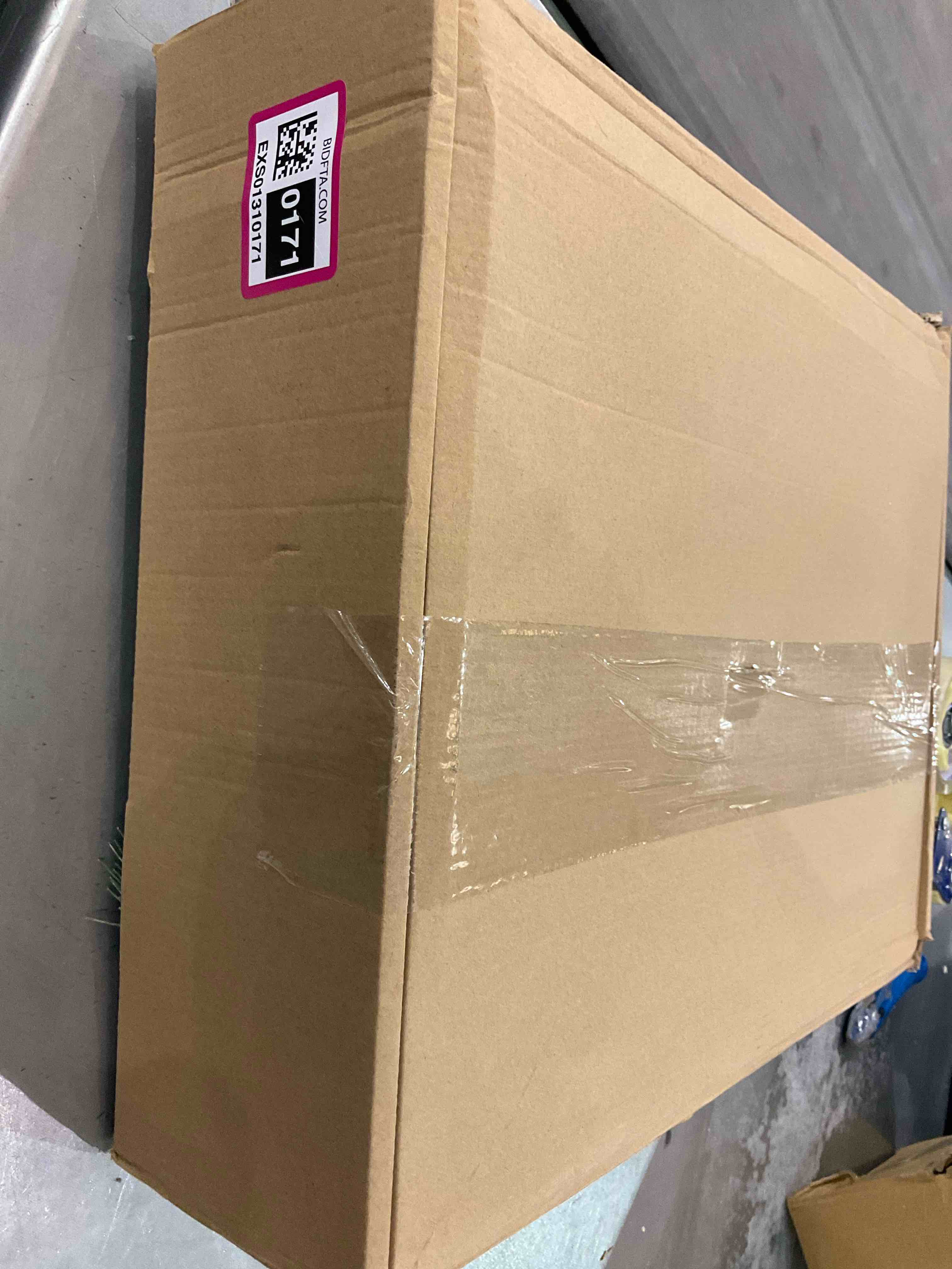 https://s3.amazonaws.com/lotting-images-prod/BargainHunt/EXS01310171_1710428084142.jpeg