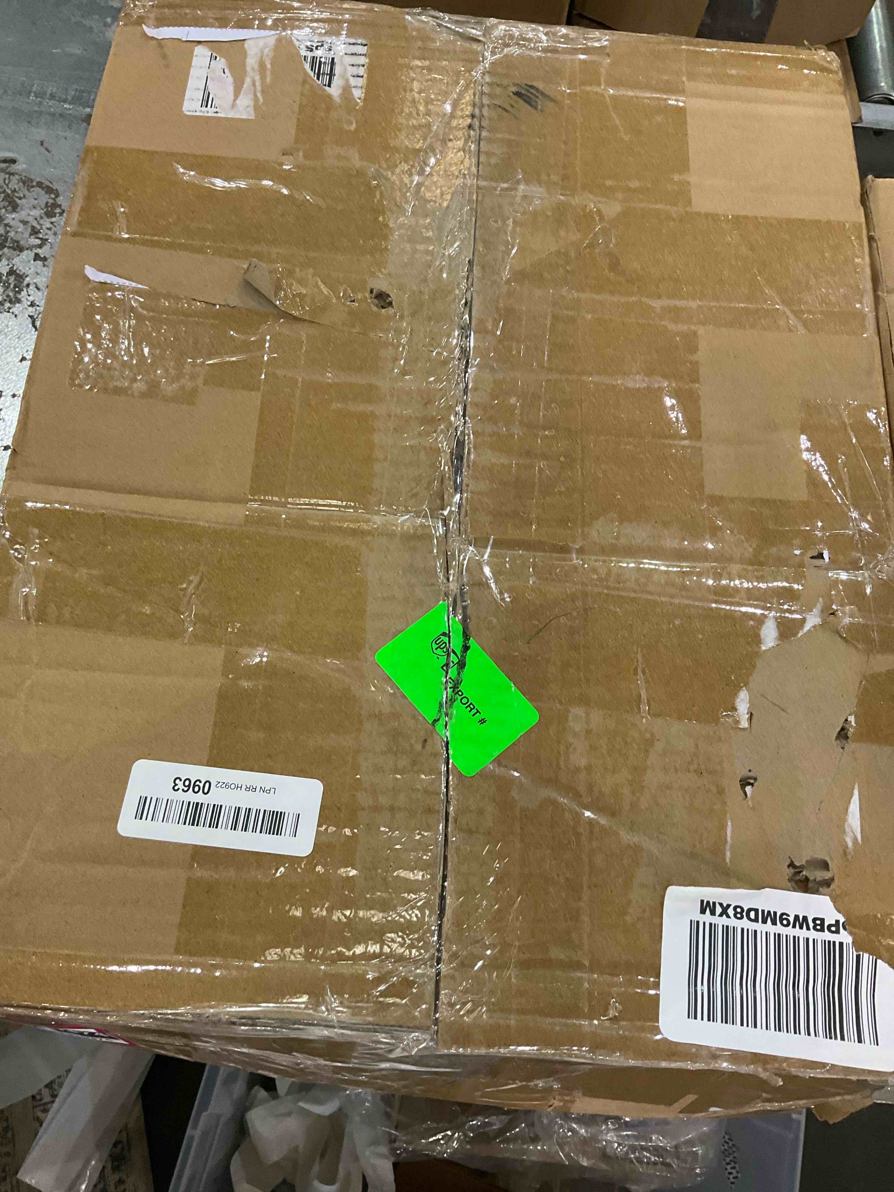 https://s3.amazonaws.com/lotting-images-prod/BargainHunt/EXS01310374_1710516409912.jpeg
