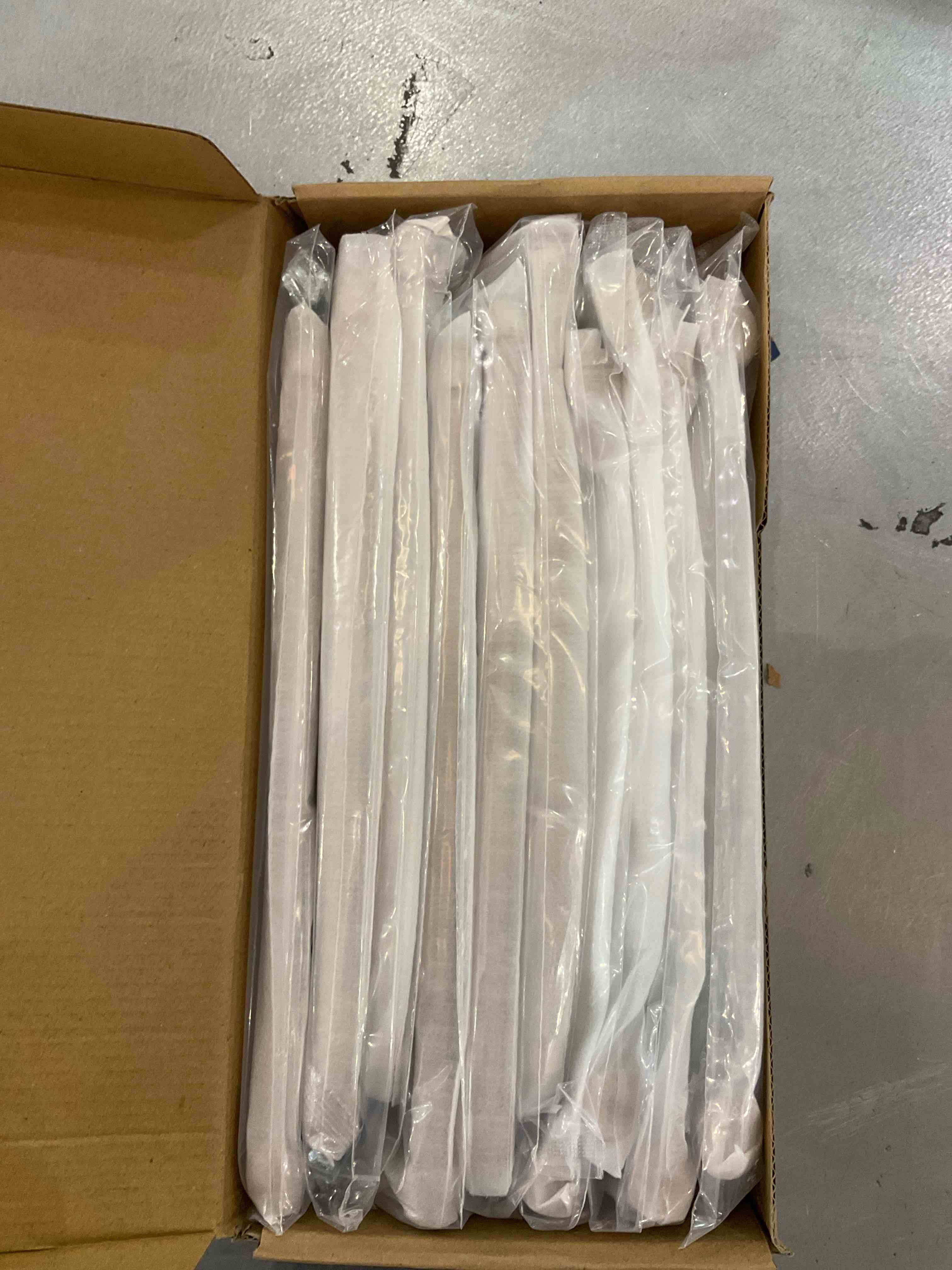 https://s3.amazonaws.com/lotting-images-prod/BargainHunt/EXS01310451_1710770118757.jpeg